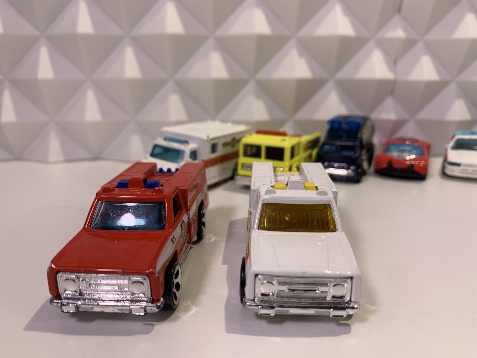 Hot Wheels Loose Lot of 8 Rescue and Police Fire Trucks