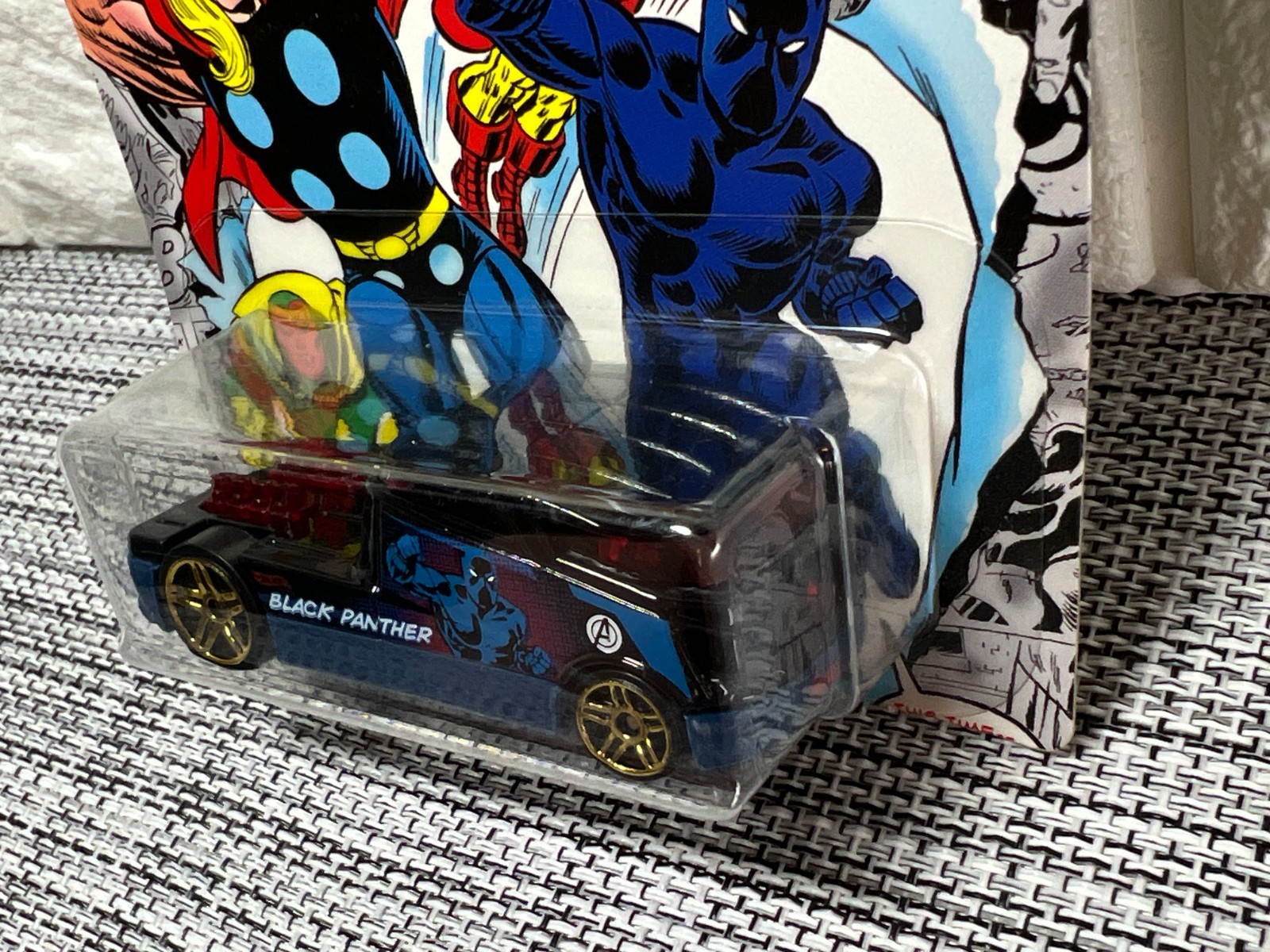 Hot Wheels The Avengers Series 3/7 Qombee Black/Blue