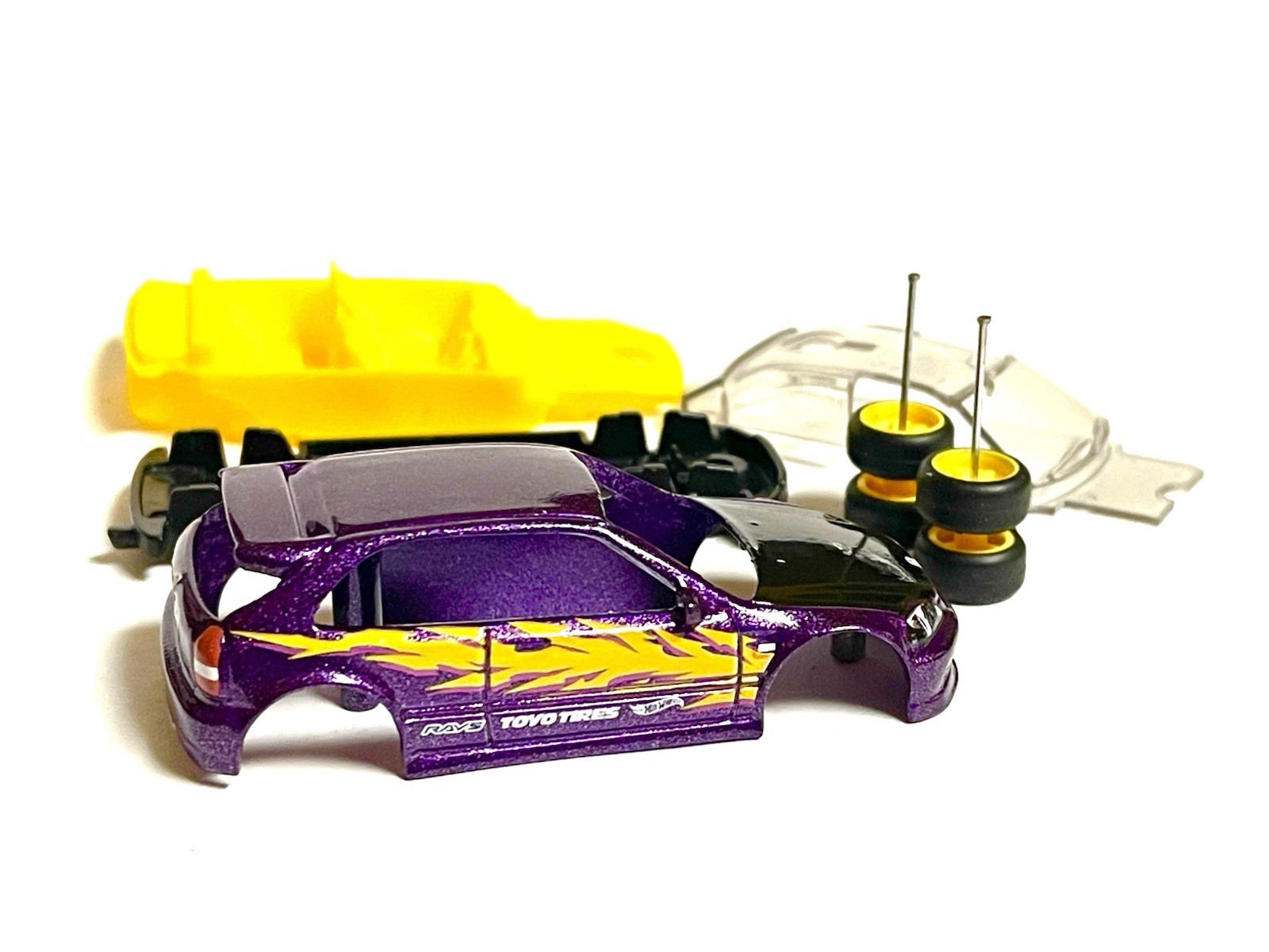 2025 Hot Wheels New ‘99 Honda Civic Type R EK 9 Random Parts W/RRs Un-Spun