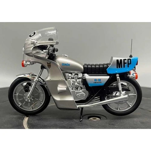 1:18 Mad Max — Goose’s Custom “Kwaka 1000” Kawasaki Police Bike — ACE Models