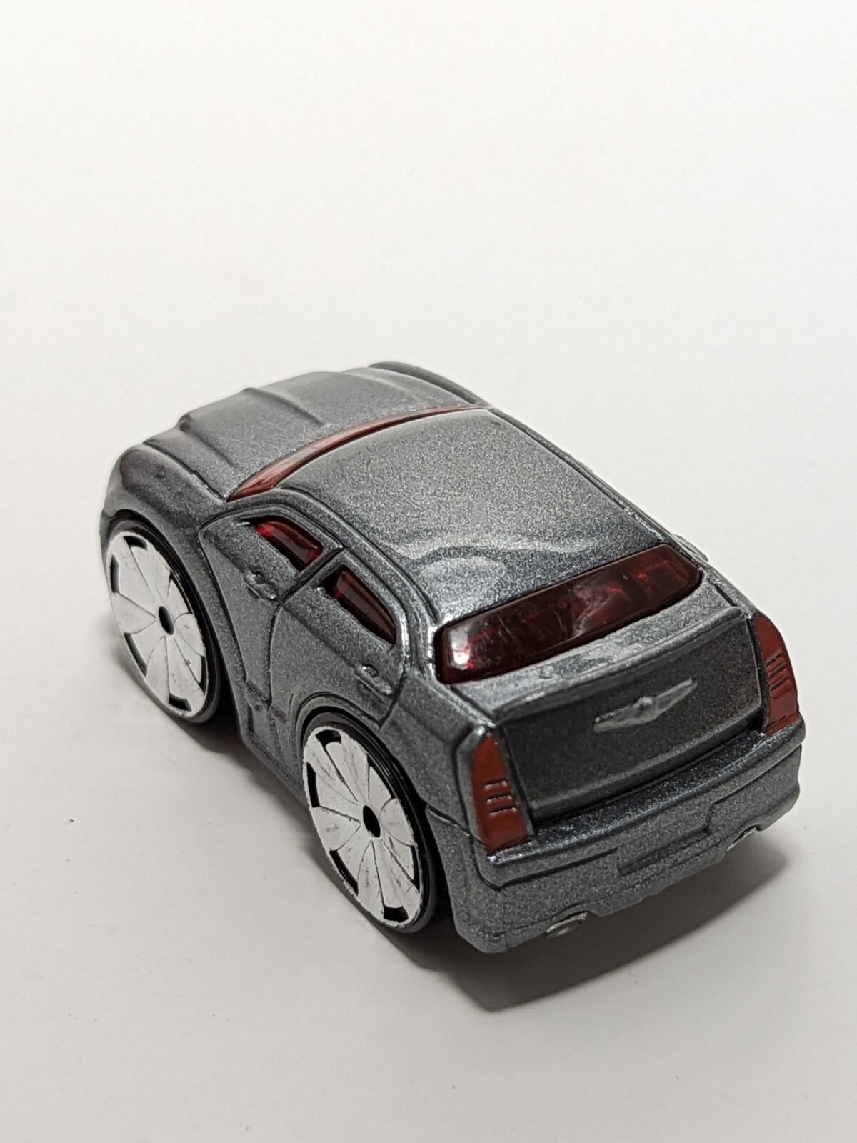 Hot Wheels Loose – Chrysler 300C Hemi – Bling Hubs – Silver – Malaysia | 641
