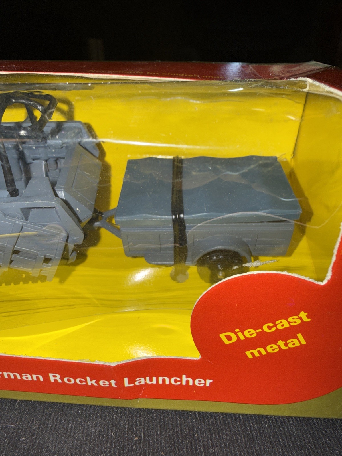 Corgi 907 Die Cast German Semi-Track Hanomog Sdkfz Rocket Launcher W/Shotman EX