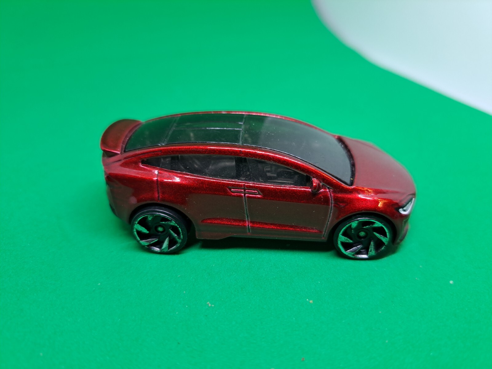 2016 Hot Wheels White Tesla Model X 1/64 Elon Musk Loose Auto