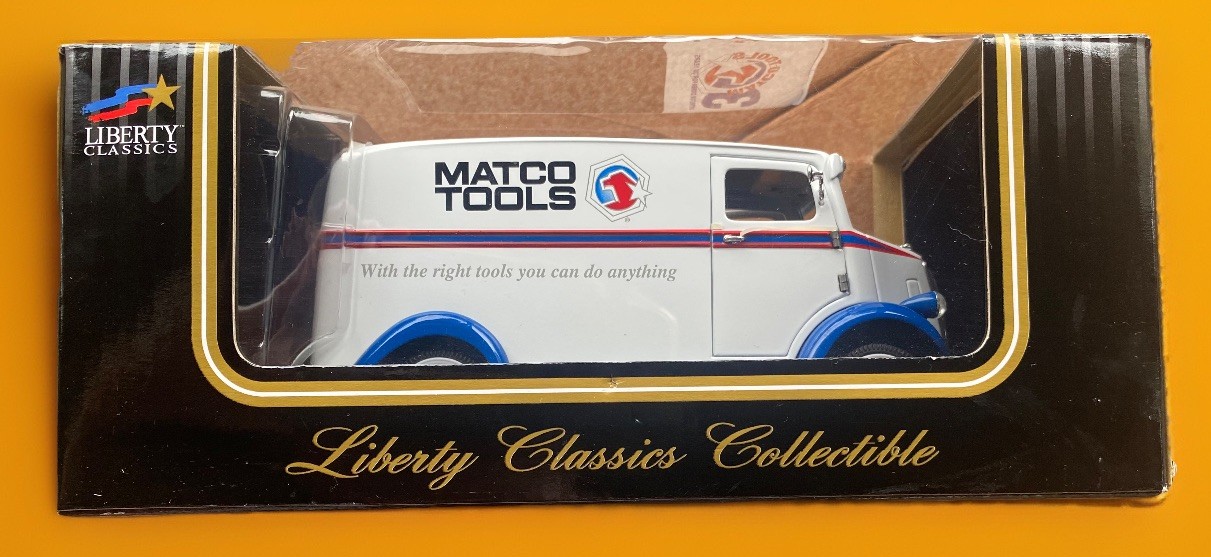MATCO TOOLS 1938 STUDEBAKER PANEL TRUCK VAN LIBERTY CLASSICS 1:25 DIECAST NIB