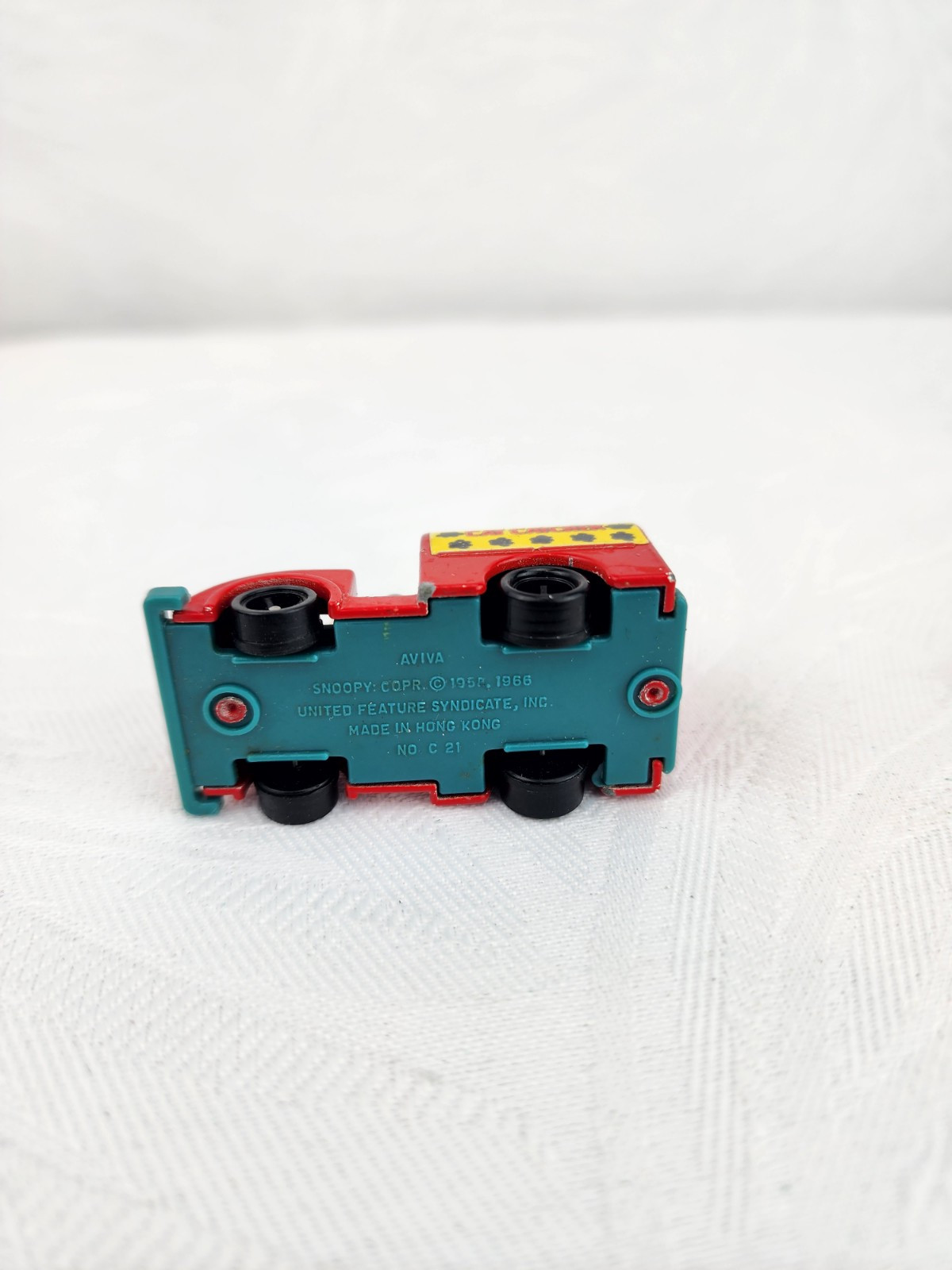 VTG Aviva Peanuts Snoopy Cat Catcher Die Cast Truck. Snoopy Corp. 1958-1966