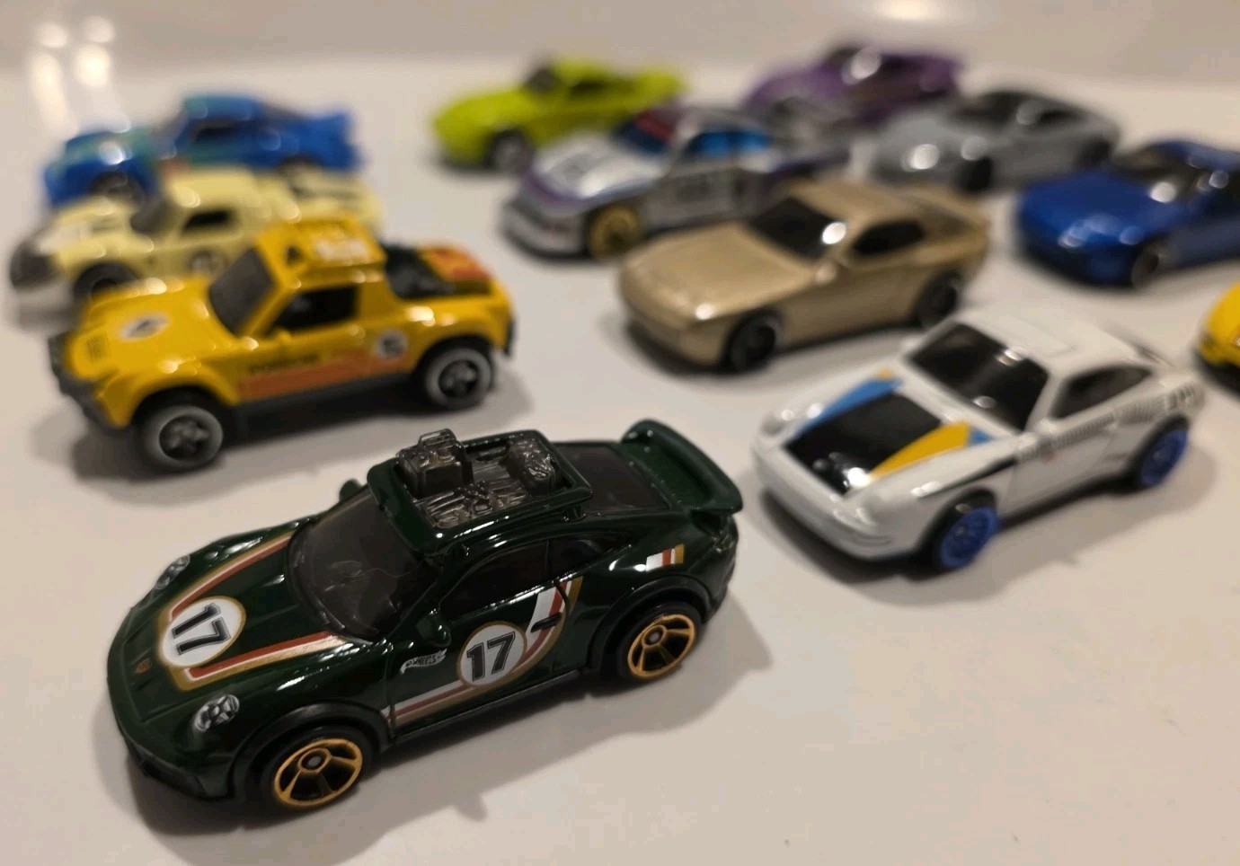 HOT WHEELS PORSCHE 935 934 911 930 LOT OF 12 LOOSE DIECAST PURPLE SILVER LOOK