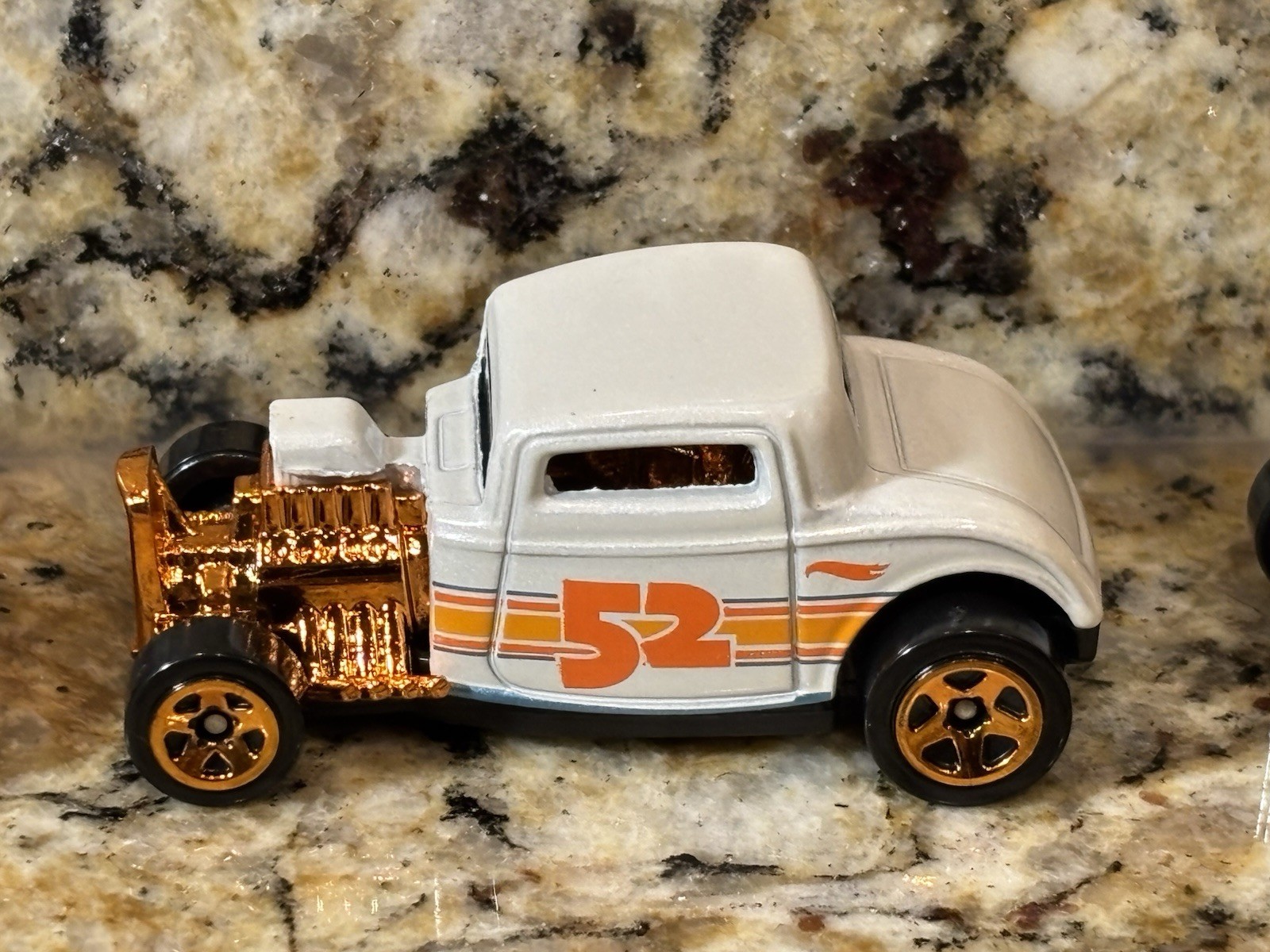 Hot Wheels RED EDITION ‘32 Ford, Mainlines, Multipack NEW LOOSE lot of 8