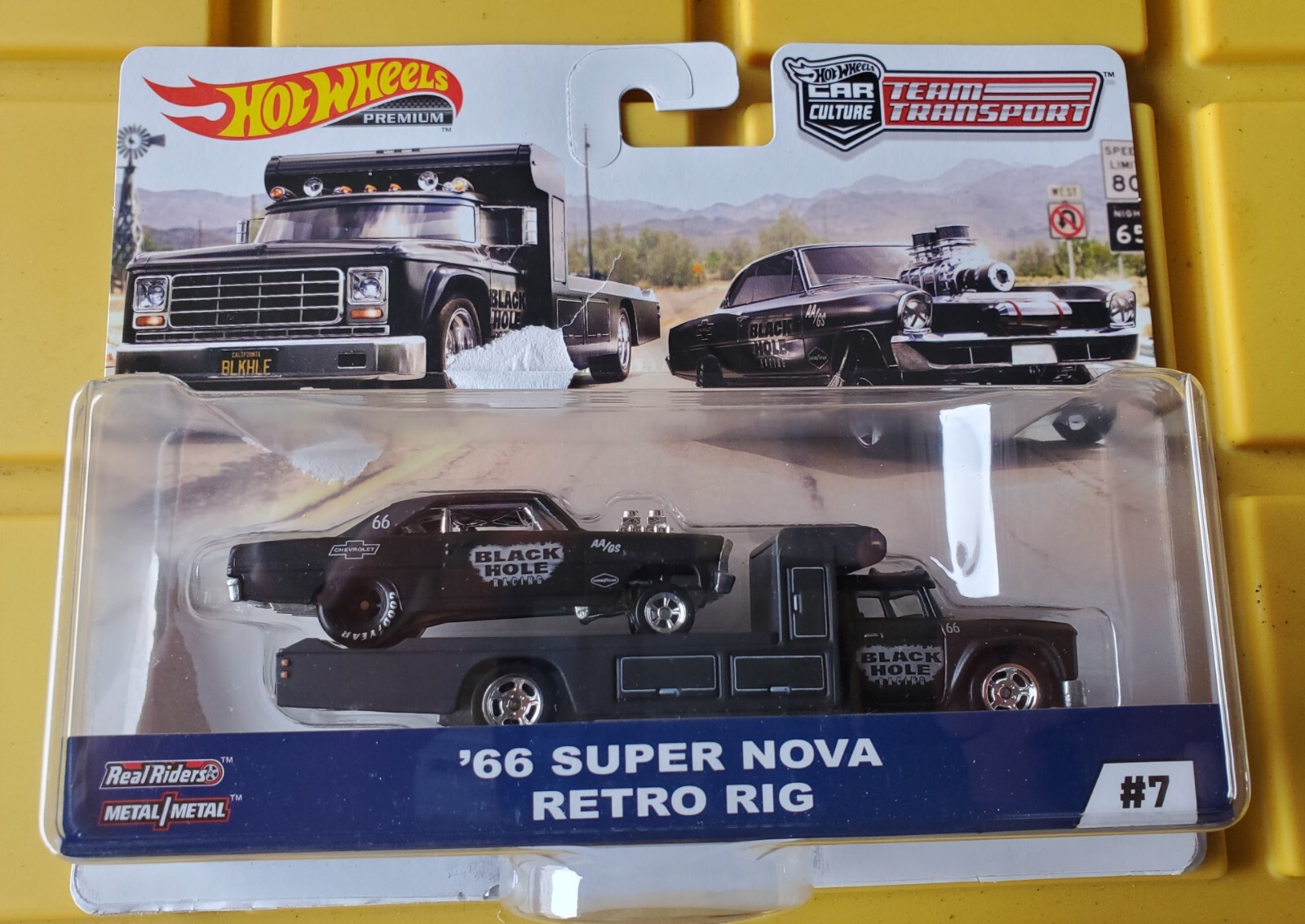 Hot Wheels FYT09 Vehicles Retro Rig