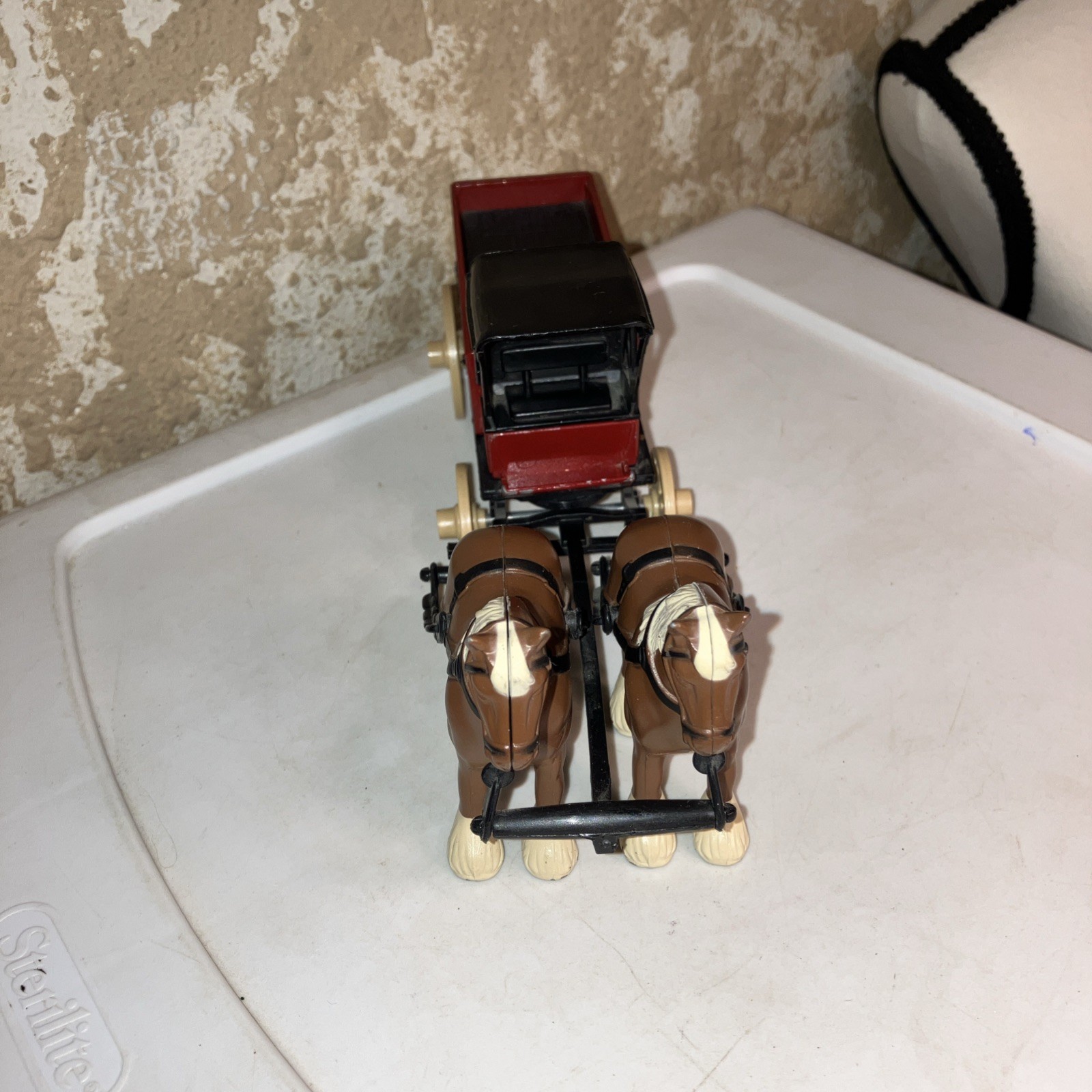 Ertl Die Cast Metal Gray and Barton Horse and Plastic Wagon Toy Delivery Vintage