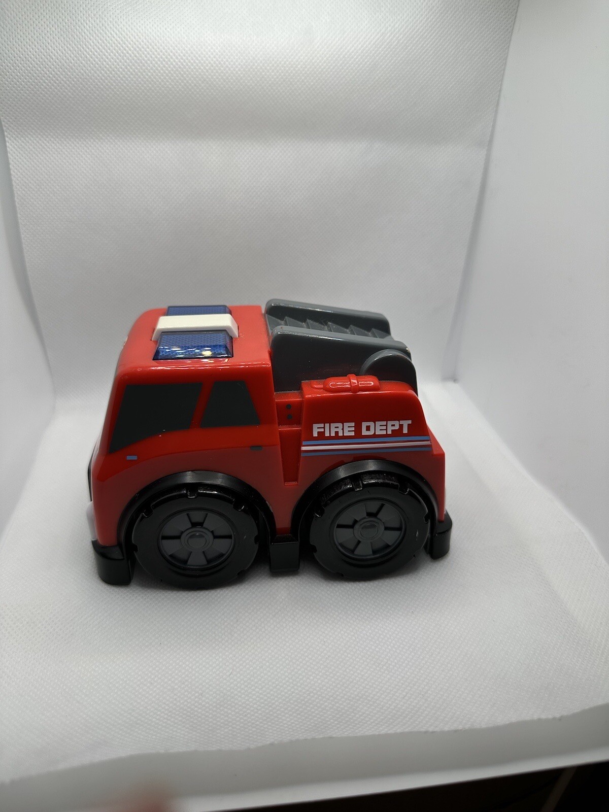 Manley Red Plastic Fire Dept Fire Truck 2009 Lights And Sound Works