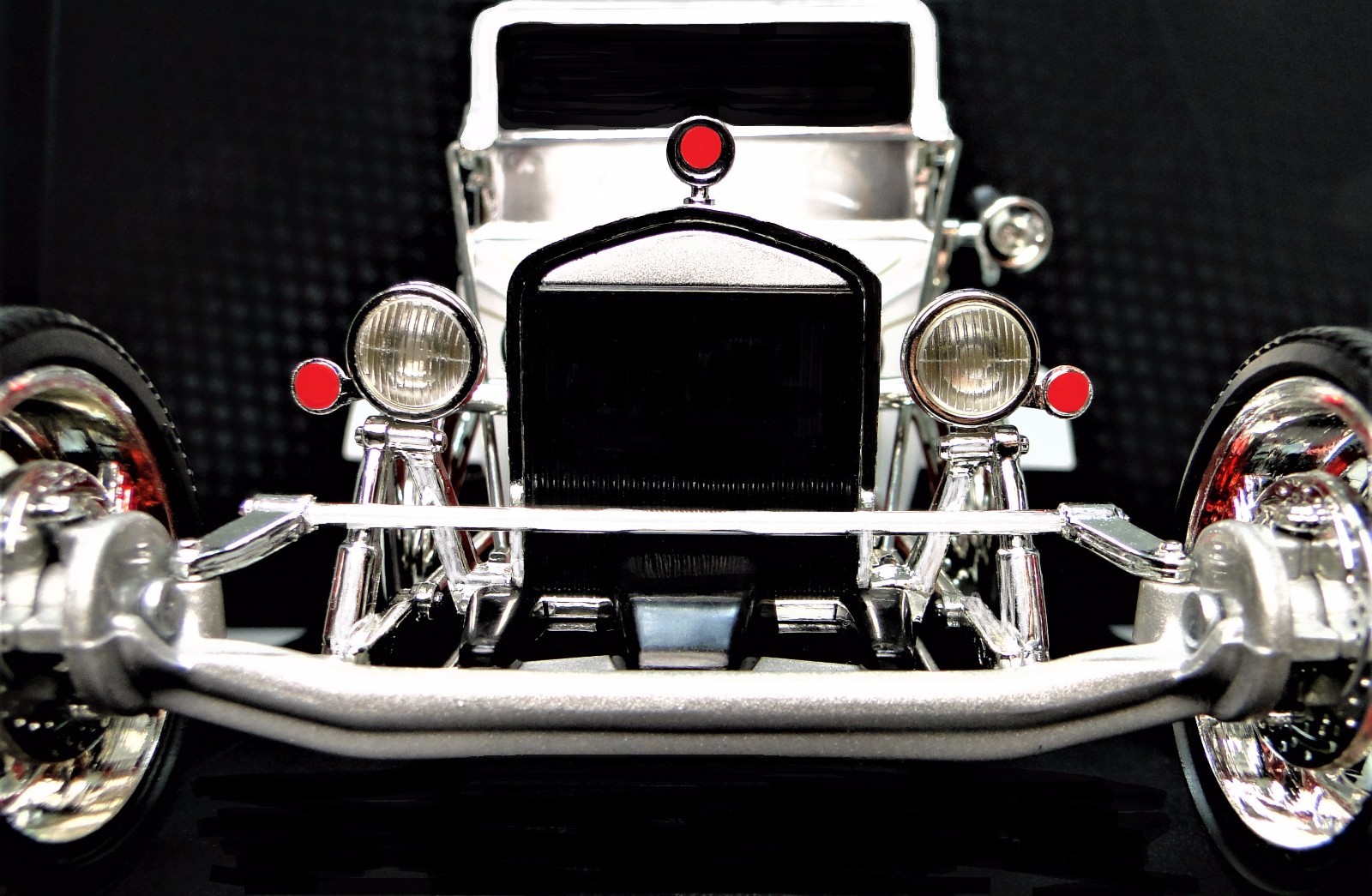 Race Car w/Corvette Engine 24 Hot Rod55 1955 57 1957 12 Carousel White 1:18 1963