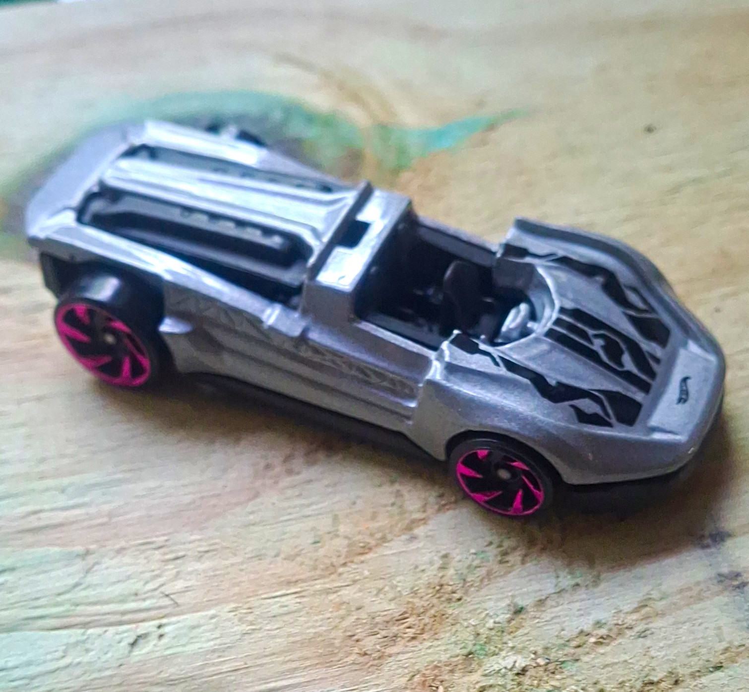 Hot Wheels Silver/Black Diecast Toy Car w/ Hood Graphics Pink Wheels – Loose