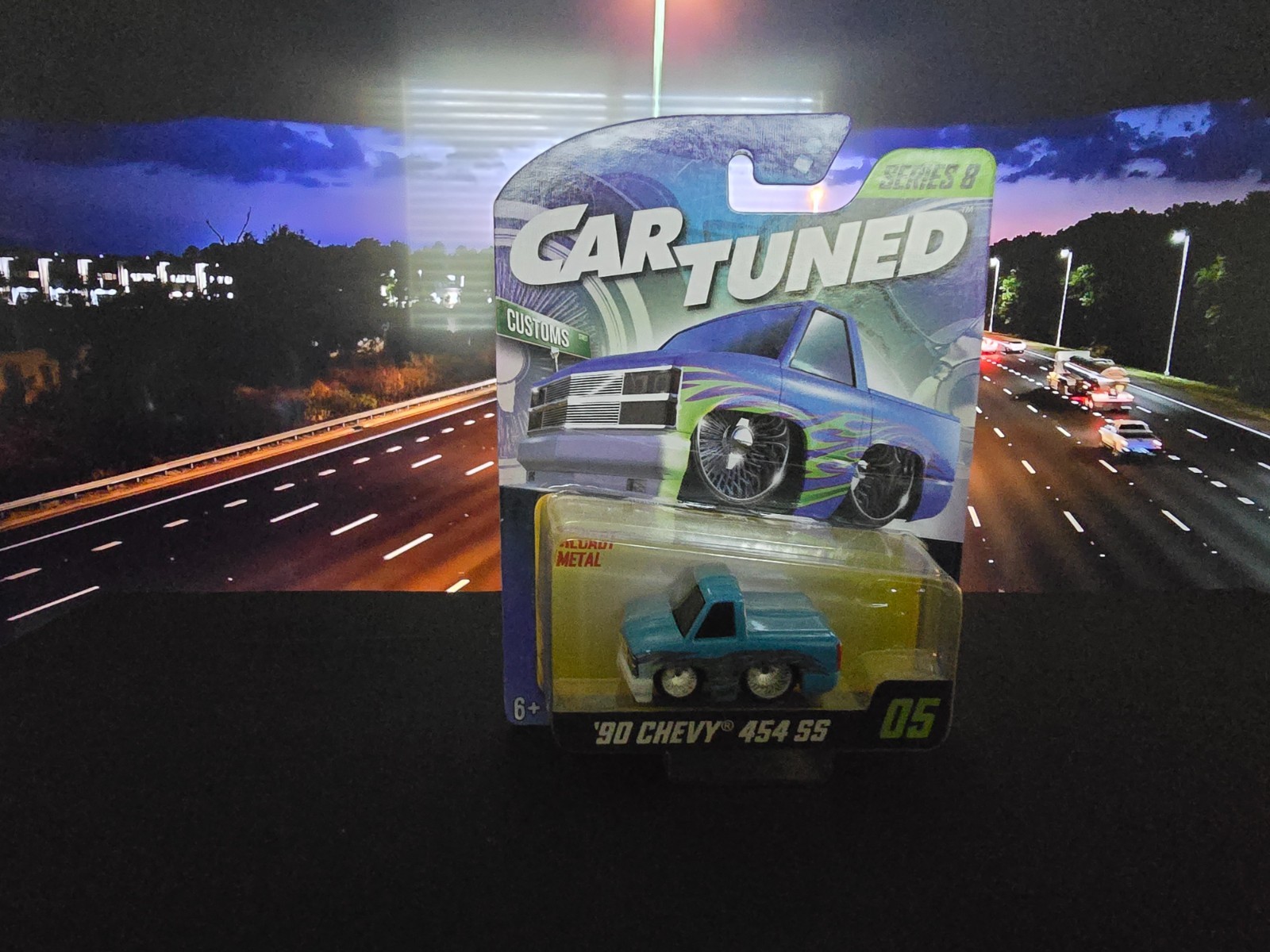(NEW IN BOX) CarTuned Series 8 ’90 Chevy 454 SS Diecast Metal Toy Car