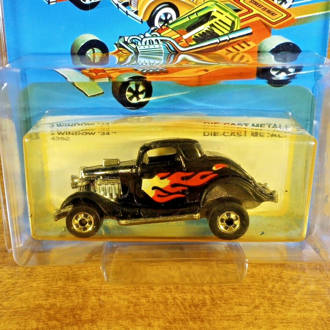 Hot Wheels Blue Card HiRakers 3-Window ’34 Black BW Blackwall Malaysia 1982 Ford