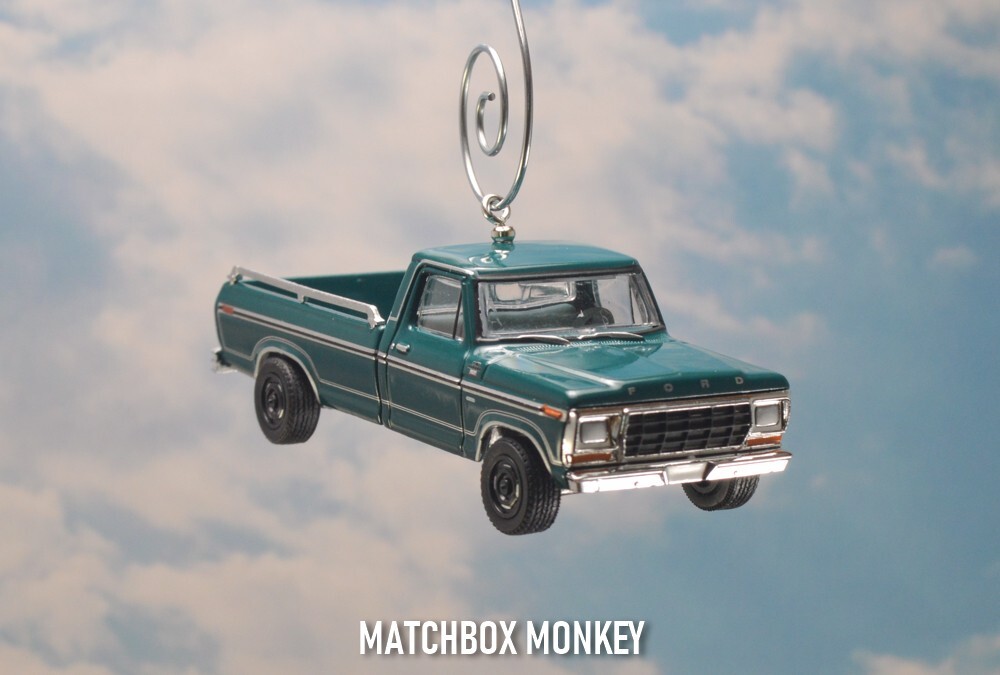 1978 Ford F-150 Ranger XLT Retro 4×4 Truck Pickup Custom Christmas Ornament
