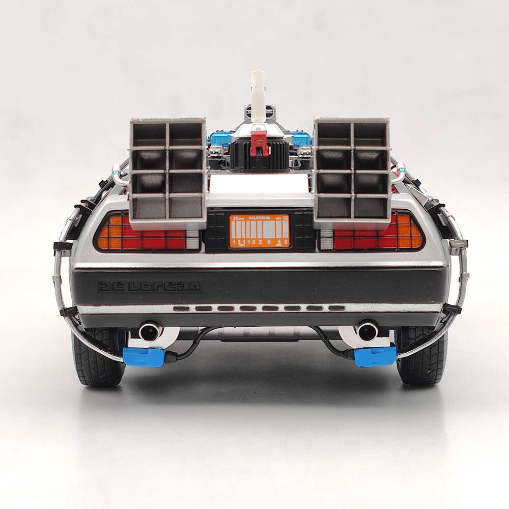1/18 Hot Wheels Elite Back To The Future Time Machine Delorean BCJ97 Model Car
