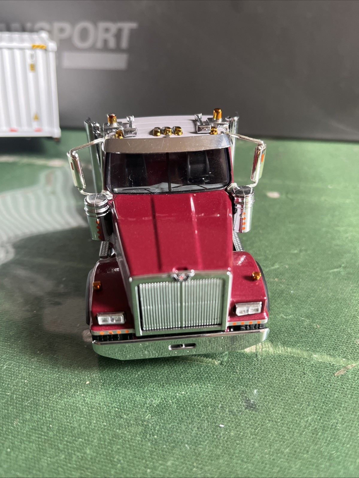 DieCast Masters 71064 1:50 Western Star 4900 SF Day Cab Tandem Tractor