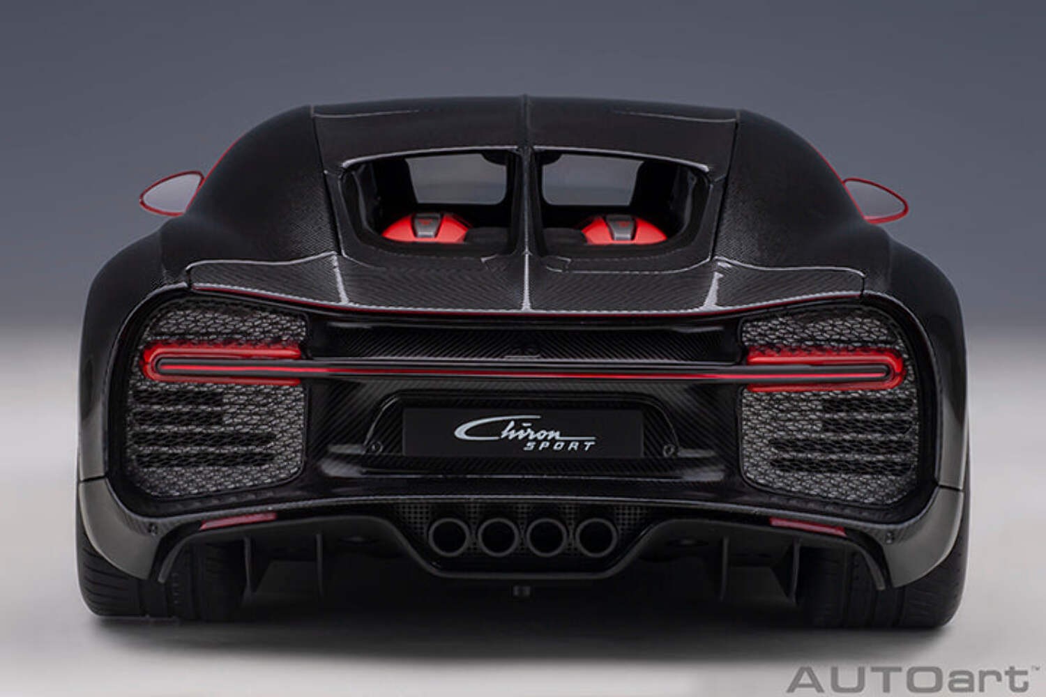 AUTOart 2019 Bugatti Chiron Sport Italian Red w/ Carbon Fiber 1:18 70996
