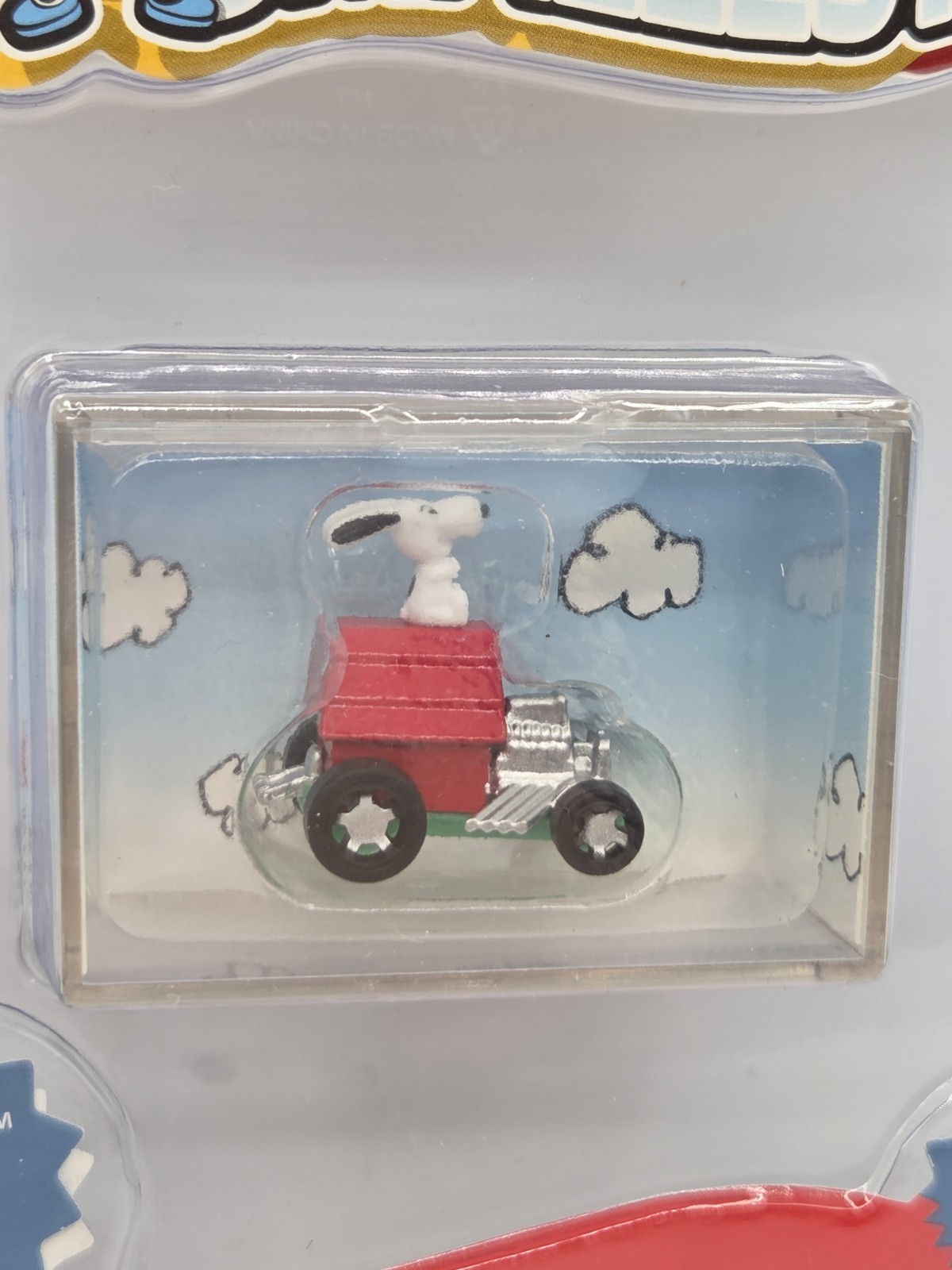 Brand New Worlds Smallest SNOOPY Red Baron Peanuts Charlie Brown Hot Wheels Car