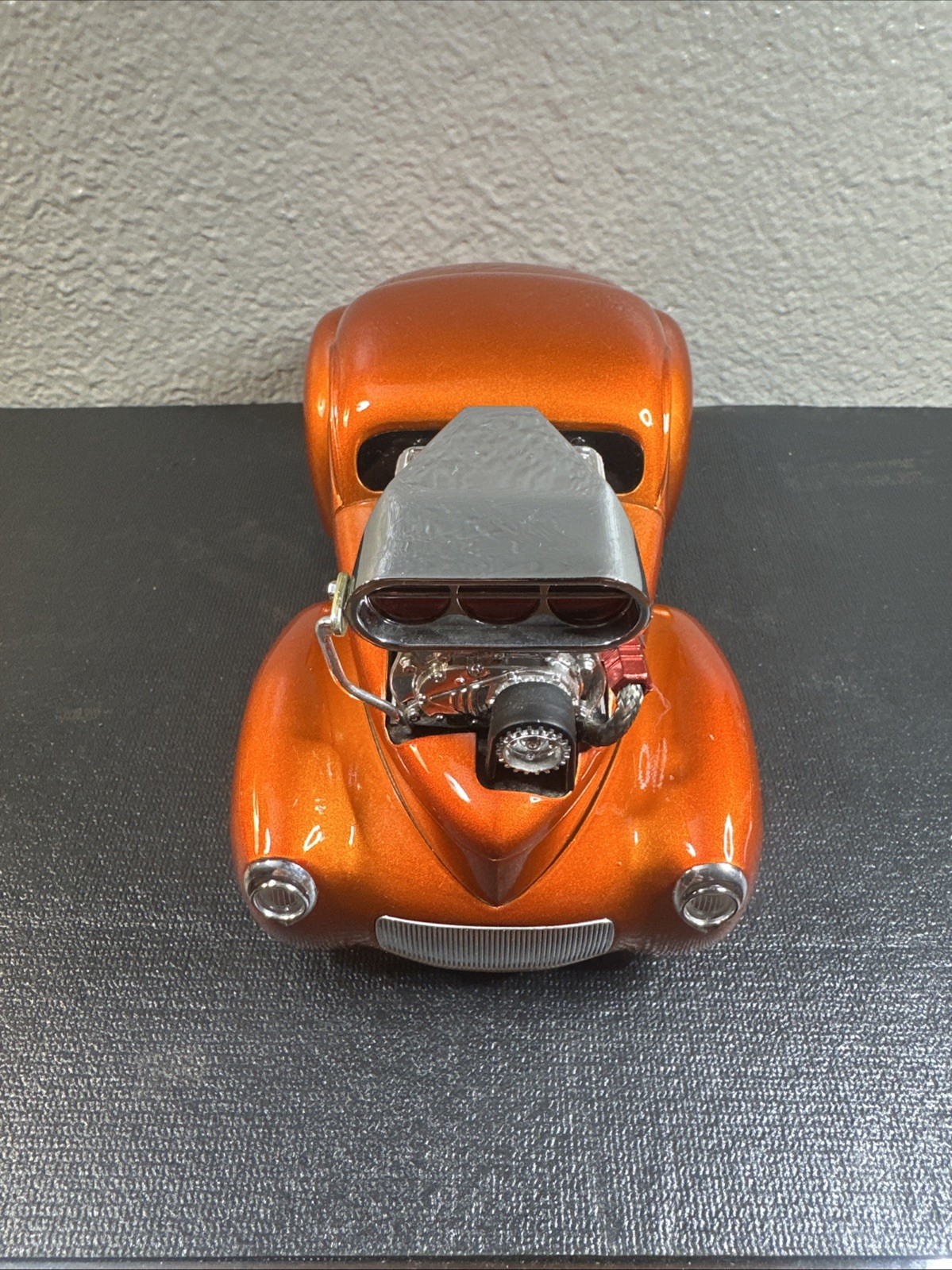 MUSCLE MACHINES 1941 WILLYS COUPE Burnt Orange /Copper 1:18 2001 Funline