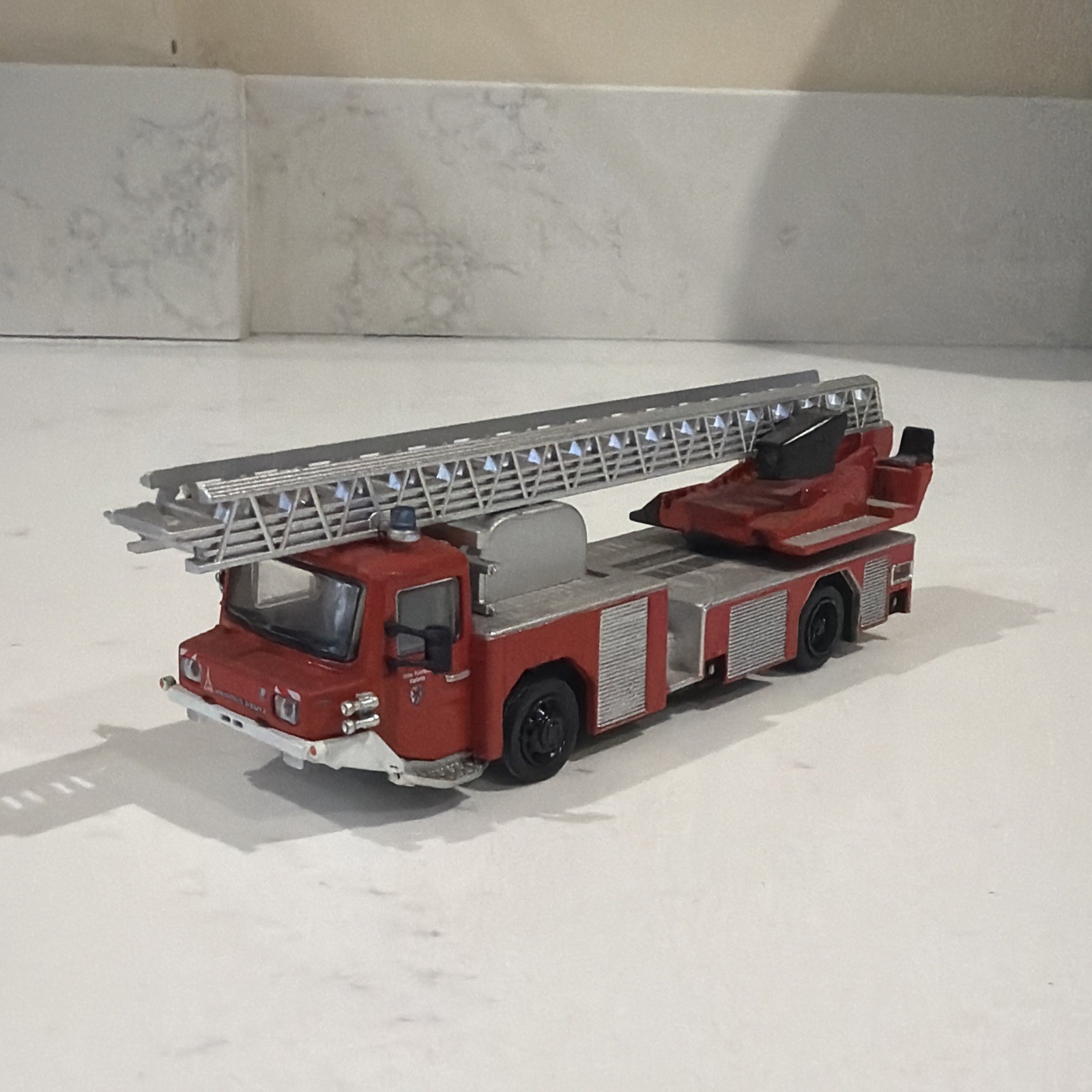 DLK 23-12 Iveco Magirus Fire Brigade Truck/Lorry Model Toy Diecast DeAgostini