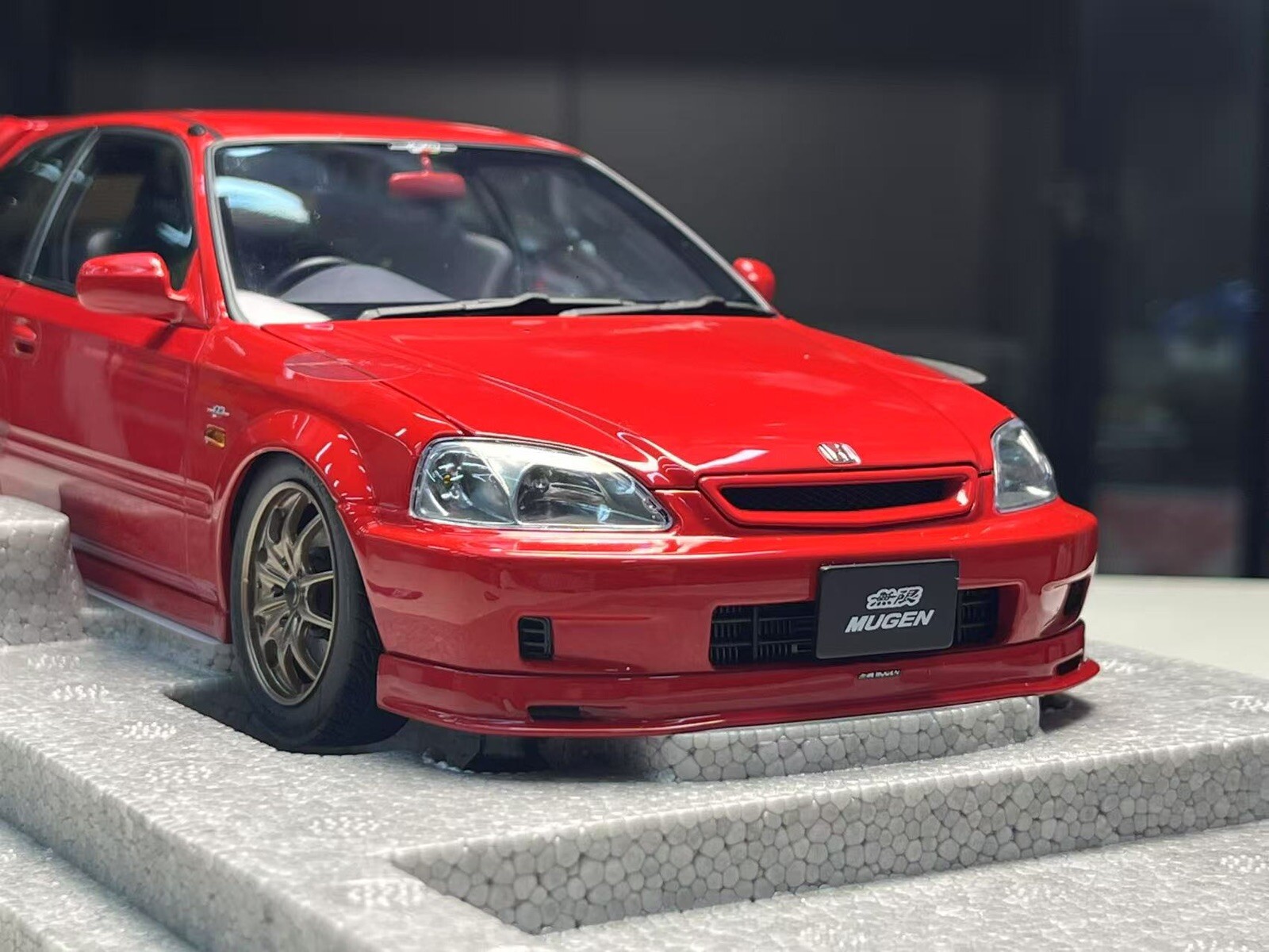 Motorhelix 1/18 honda civic type R Ek9 Mugen Red