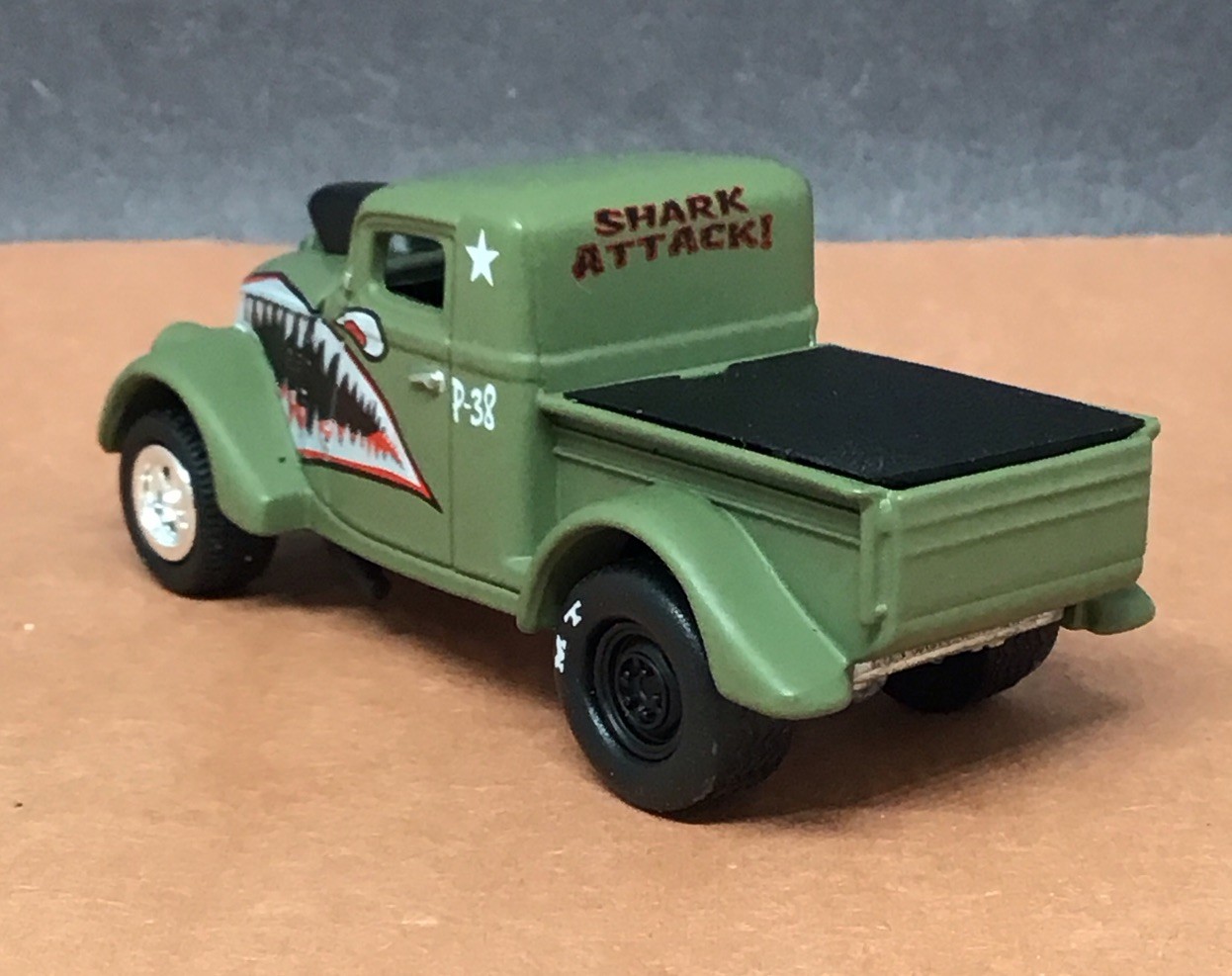 VINTAGE NHRA ’33 WILLYs GASSER 1/64 SCALE COLLECTIBLE DRAG CAR LIMITED EDITION