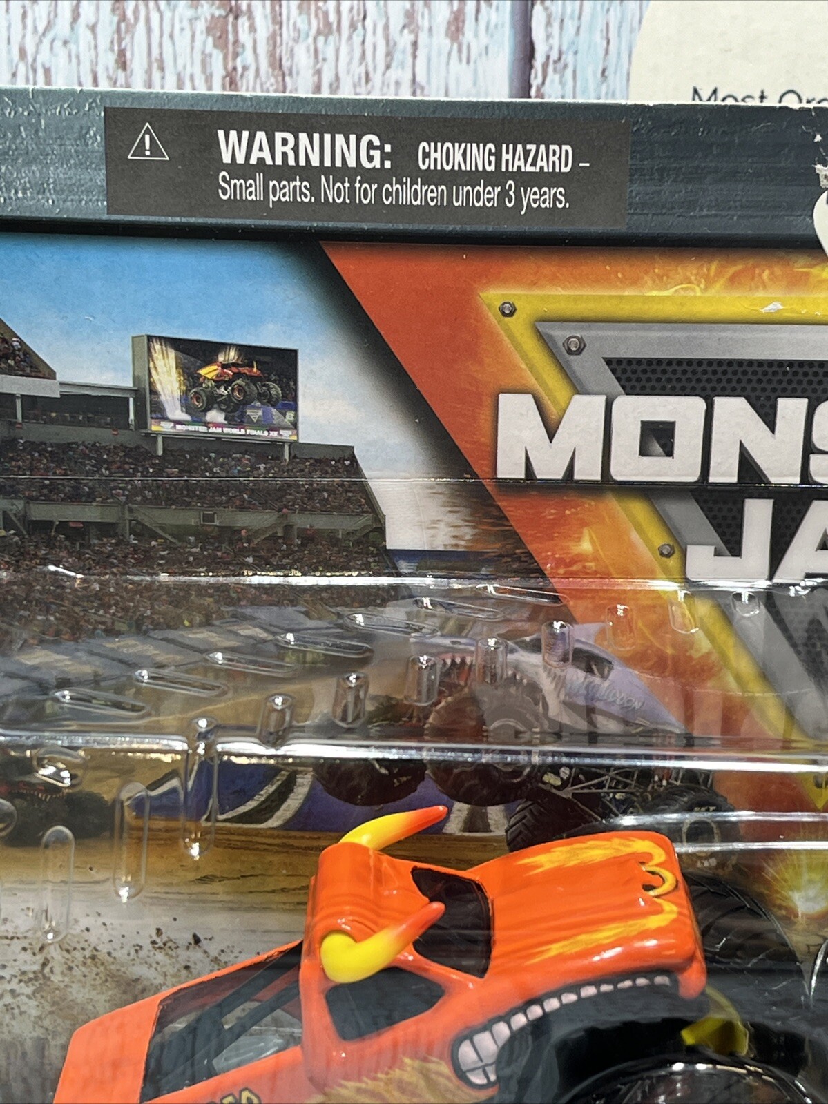 Monster Jam 1:64 Scale Truck El Toro Loco vs Monster Mutt 2 Pcs Figure Set.NIB