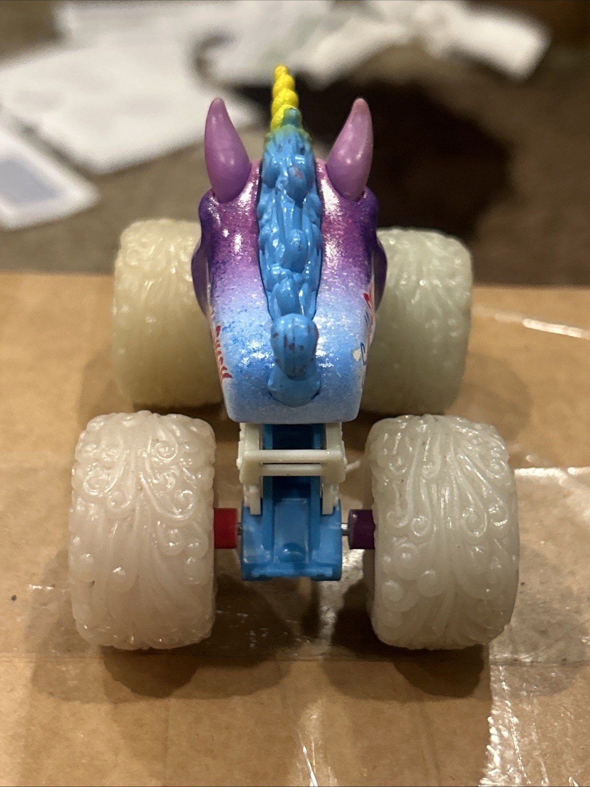 2024 SPIN MASTER MONSTER JAM TRUCK VHTF EXCLUSIVE SPARKLE SMASH