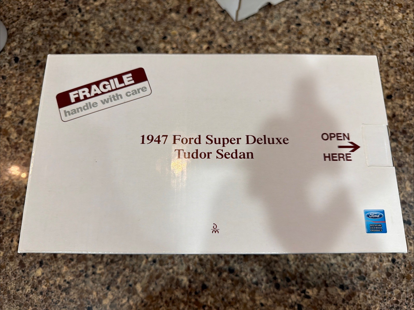 DANBURY MINT 1:25 SCALE 1947 FORD SUPER DELUXE TUDOR SEDAN DIECAST! NEW IN BOX!