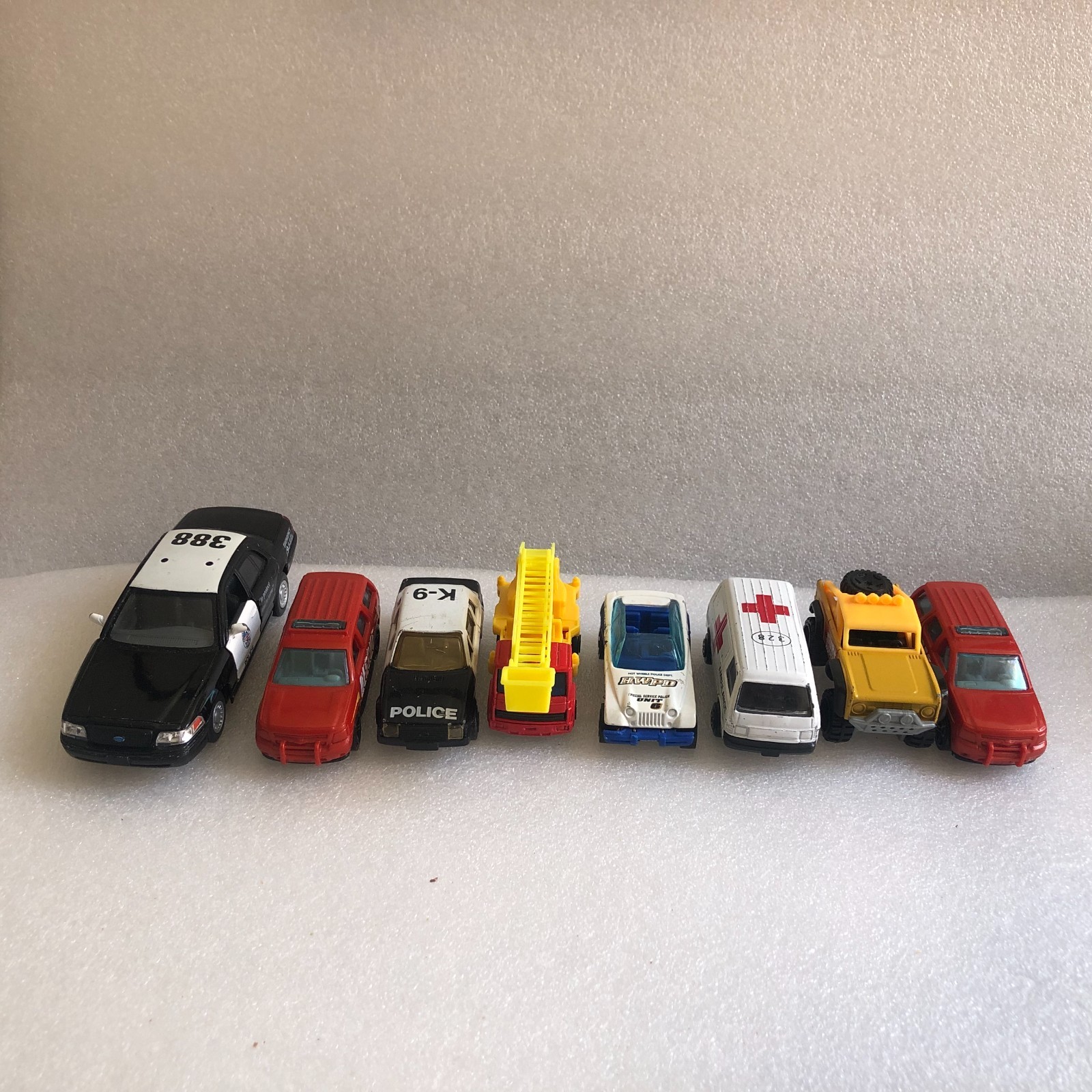 Lot of 8 Hot Wheels, Mattel, Maisto, Kinsmart Police, Fire, Ambulance, & Rescue