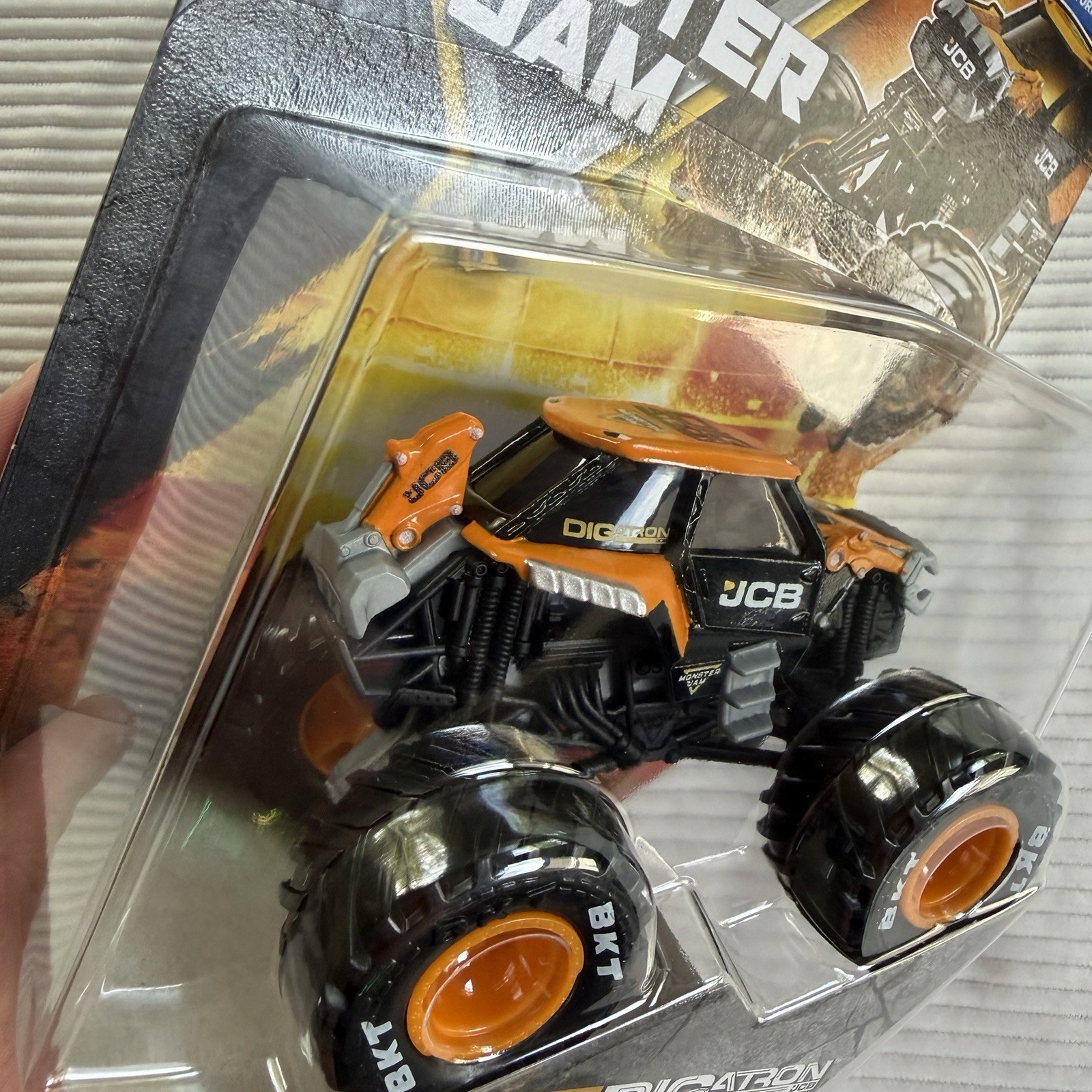 2026 Monster Jam Spin Masters JCB Digatron Series 46 Legacy Monster Truck NIB