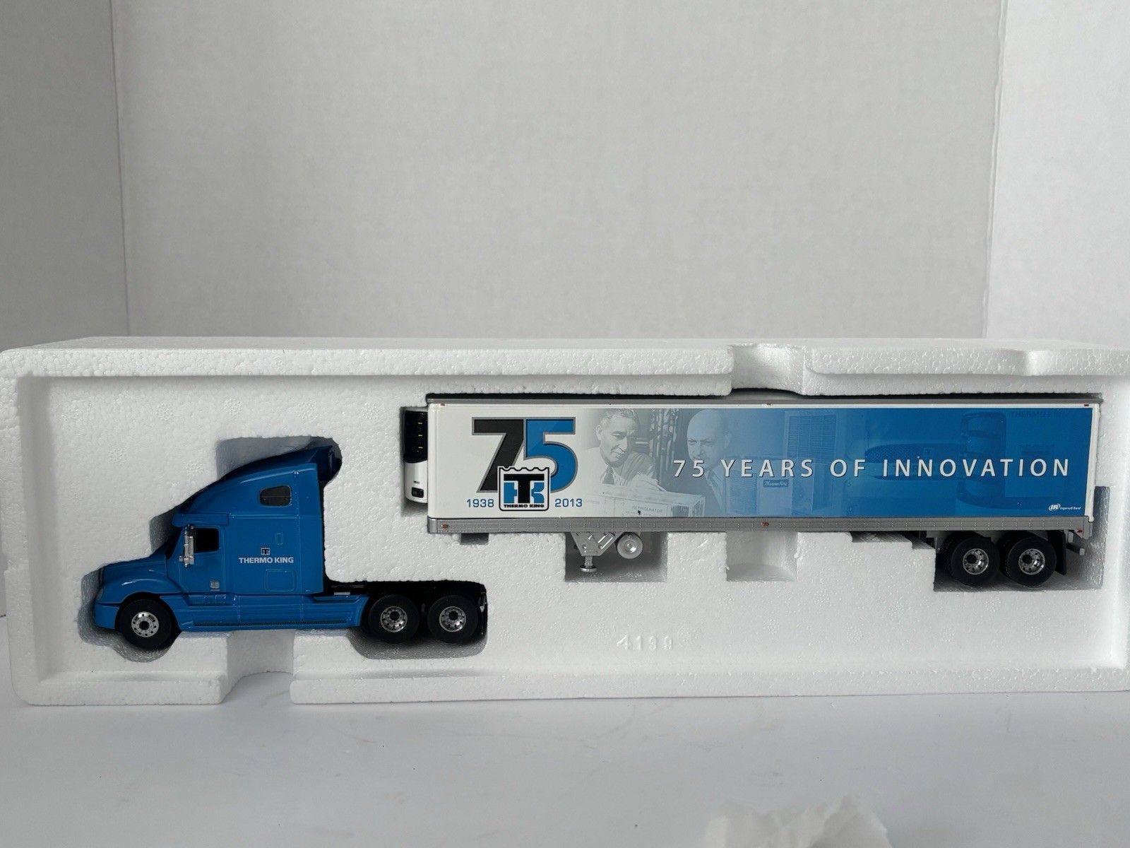 First Gear THERMO KING – Truck w/ Trailer 59-0168