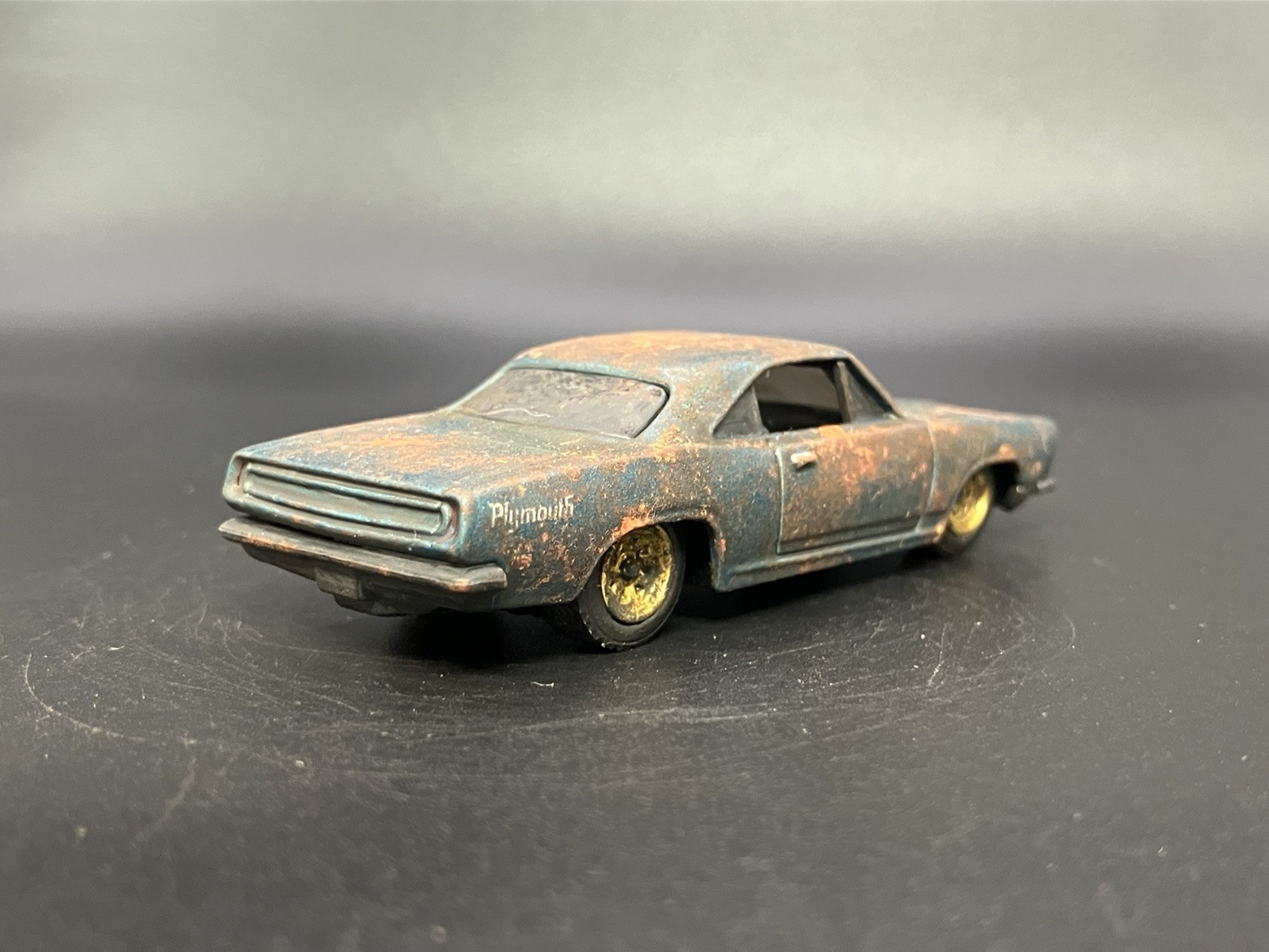 1968 Plymouth Barracuda Weathered Rusty Custom 1/64 Diecast Barn Find Hot Wheels