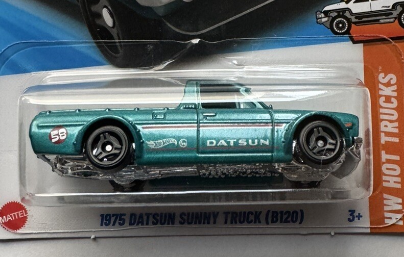 2025 Hot Wheels HOT TRUCKS 6/10 1975 Datsun Sunny Truck (B120) 93/250 (Int. Card