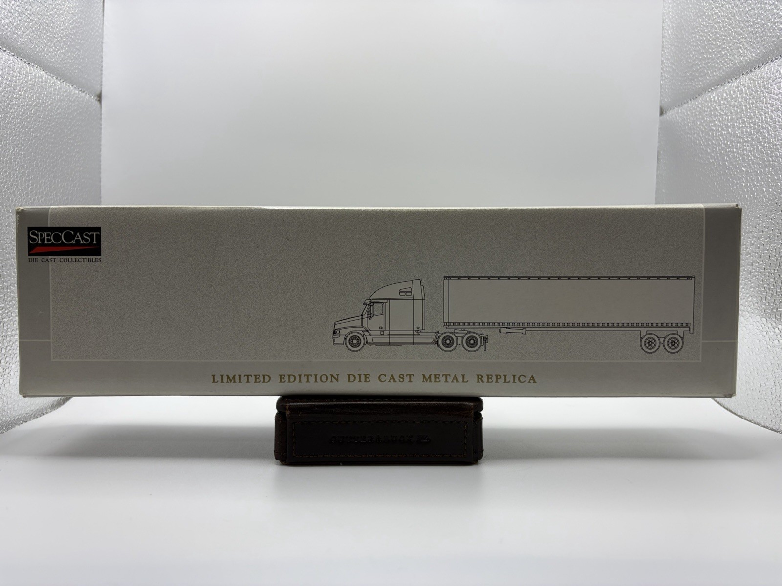 SpecCast Die Cast Collectible Truck – Freightliner C120 – Crete Carrier Corp.