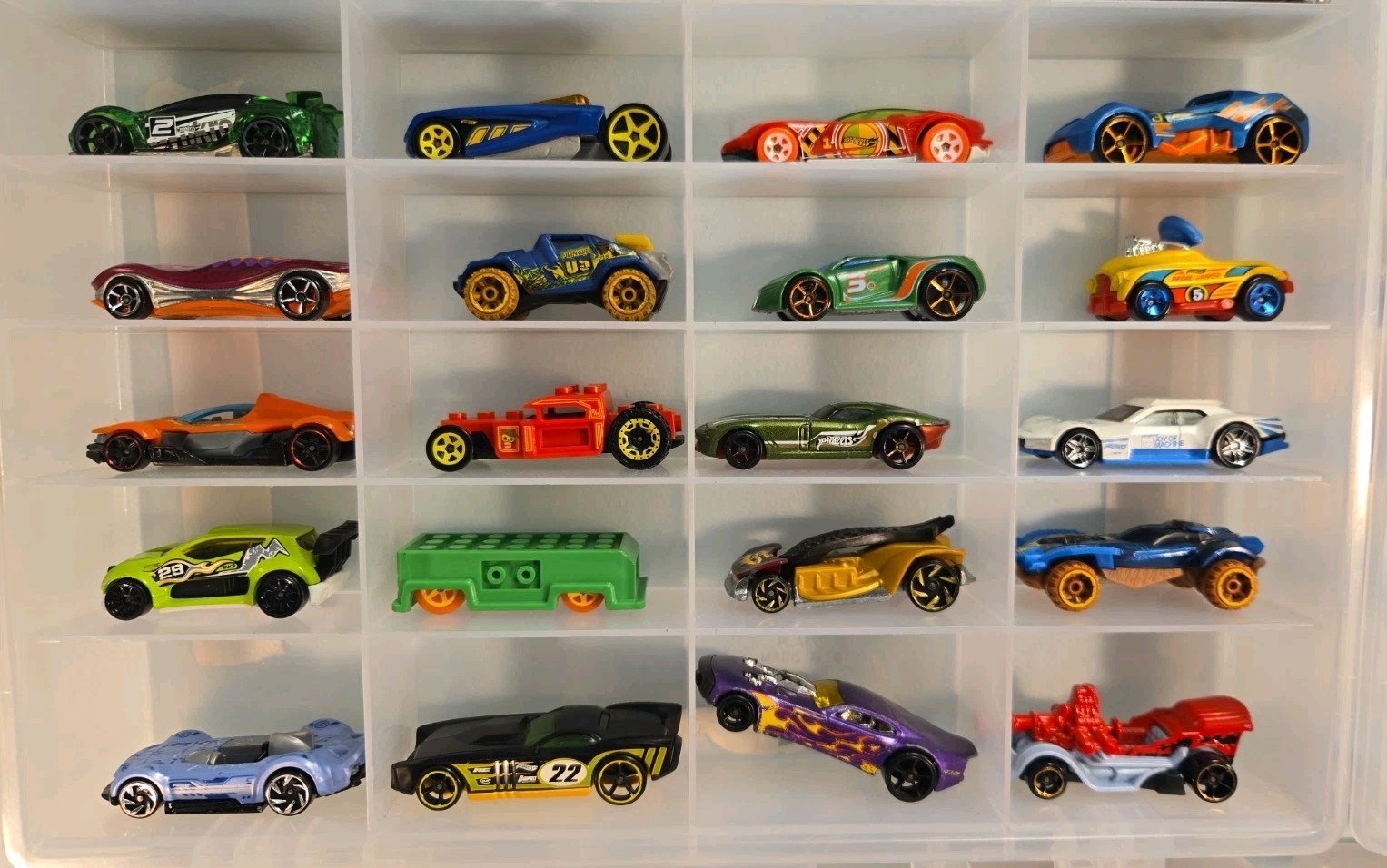 Lot 20 Loose Hot Wheels Various Fantasy Vehicles Cars