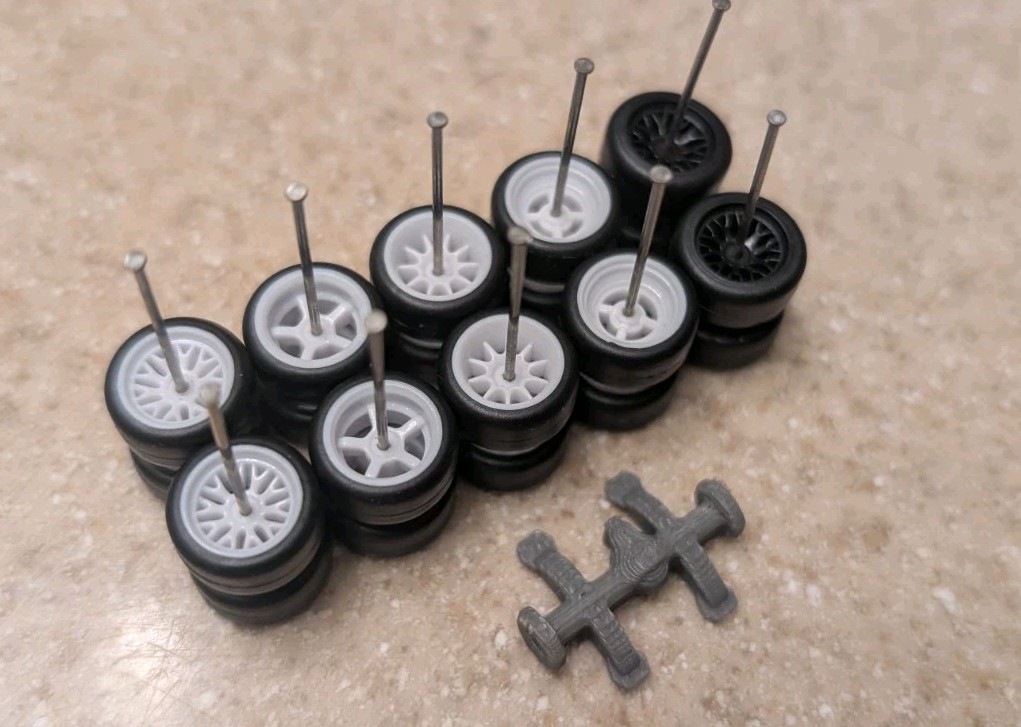 5 Hot custom swap sets Real Riders Wheels White Rims Rubber Tire 1/64 JDM 10.8