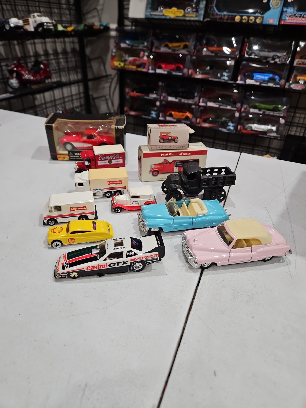 Lot Of 12 Die Cast Vehicles – YOU GET ALL 12 IN PICTURES – AS IS – FREE SHIPPIN