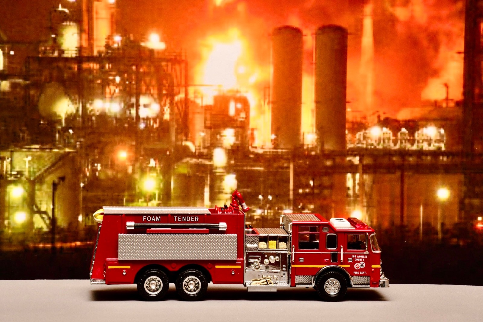 Code 3 Los Angeles County Pierce Heavy Foam Tanker ** Custom Built **