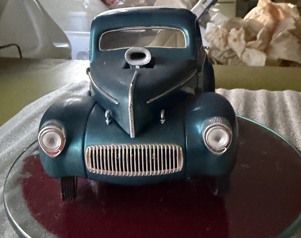 1:18 1941 Willys Chrysler Corporation No 92278