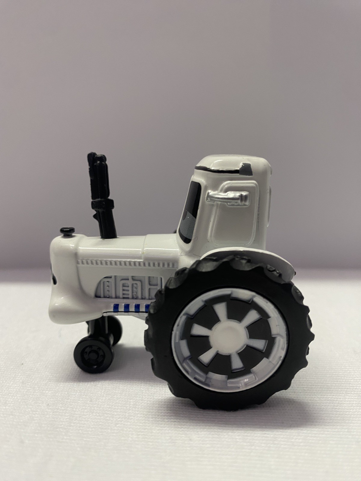 Disney Pixar Cars – Tractor as Stormtrooper Star Wars Disney Parks Exclusive