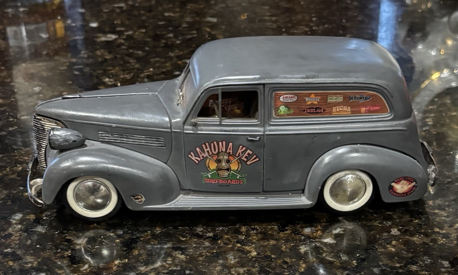 Jada Toys Road Rats Chop Shop 1939 Chevy Sedan Delivery 1:24 Metal Rat Rod