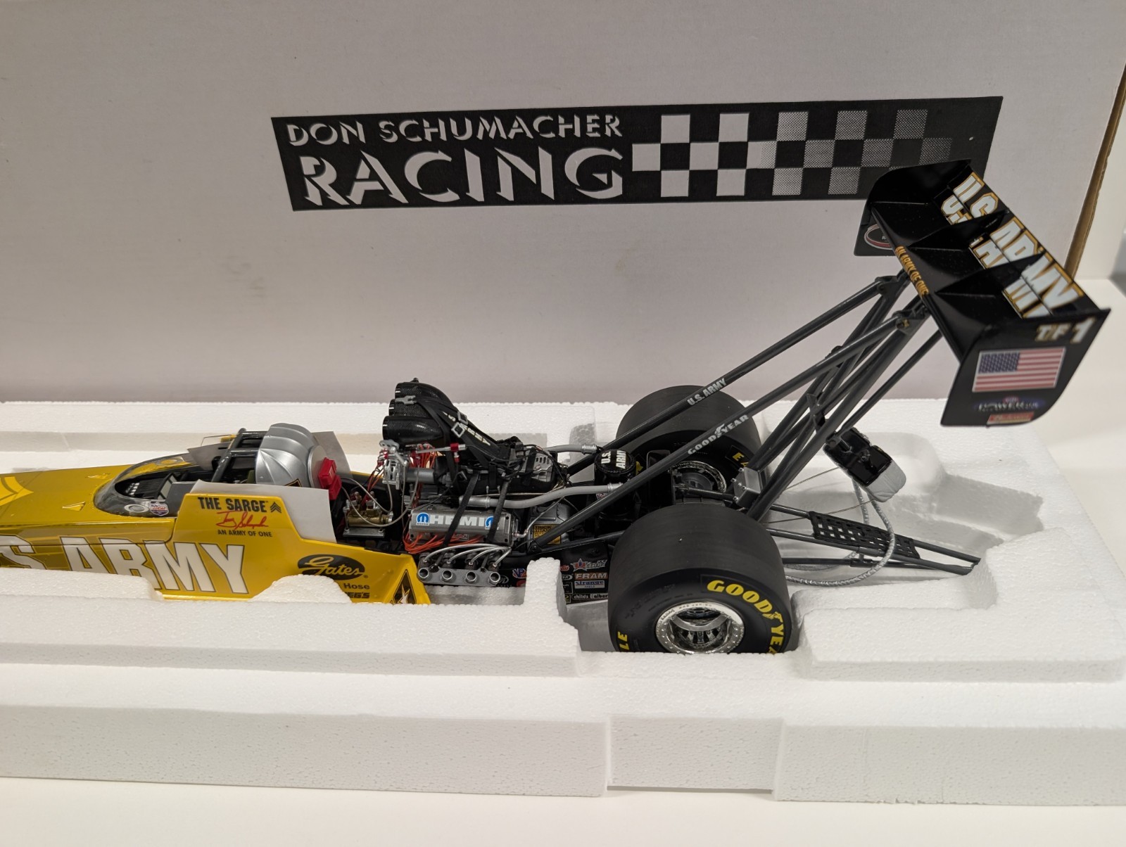 Milestone 2004 Tony Schumacher U.S. Army Sarge 1/16 Top Fuel Dragster NHRA As Is