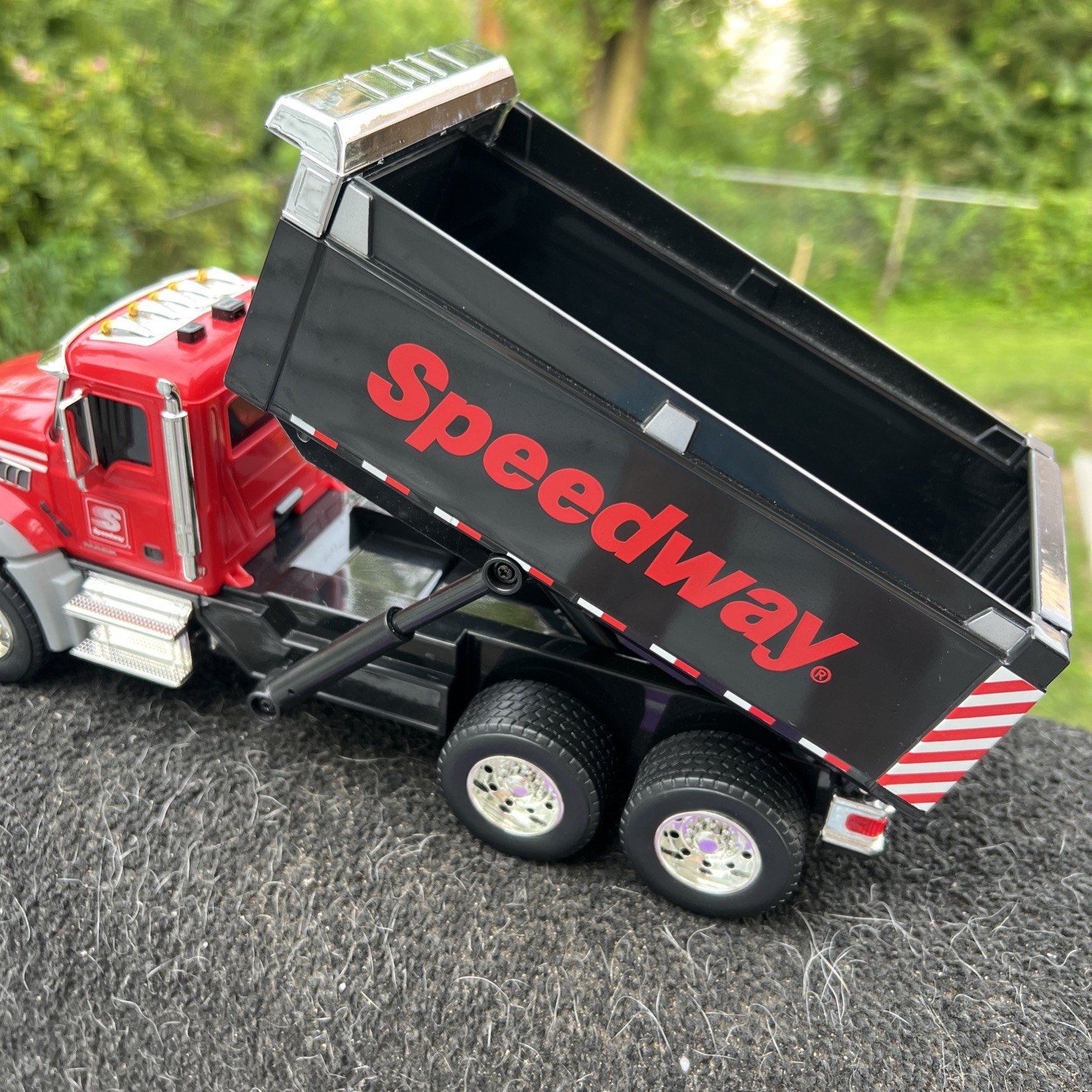 Speedway Toy Mack Dump Truck Lights & Sounds Working Excellent Condition