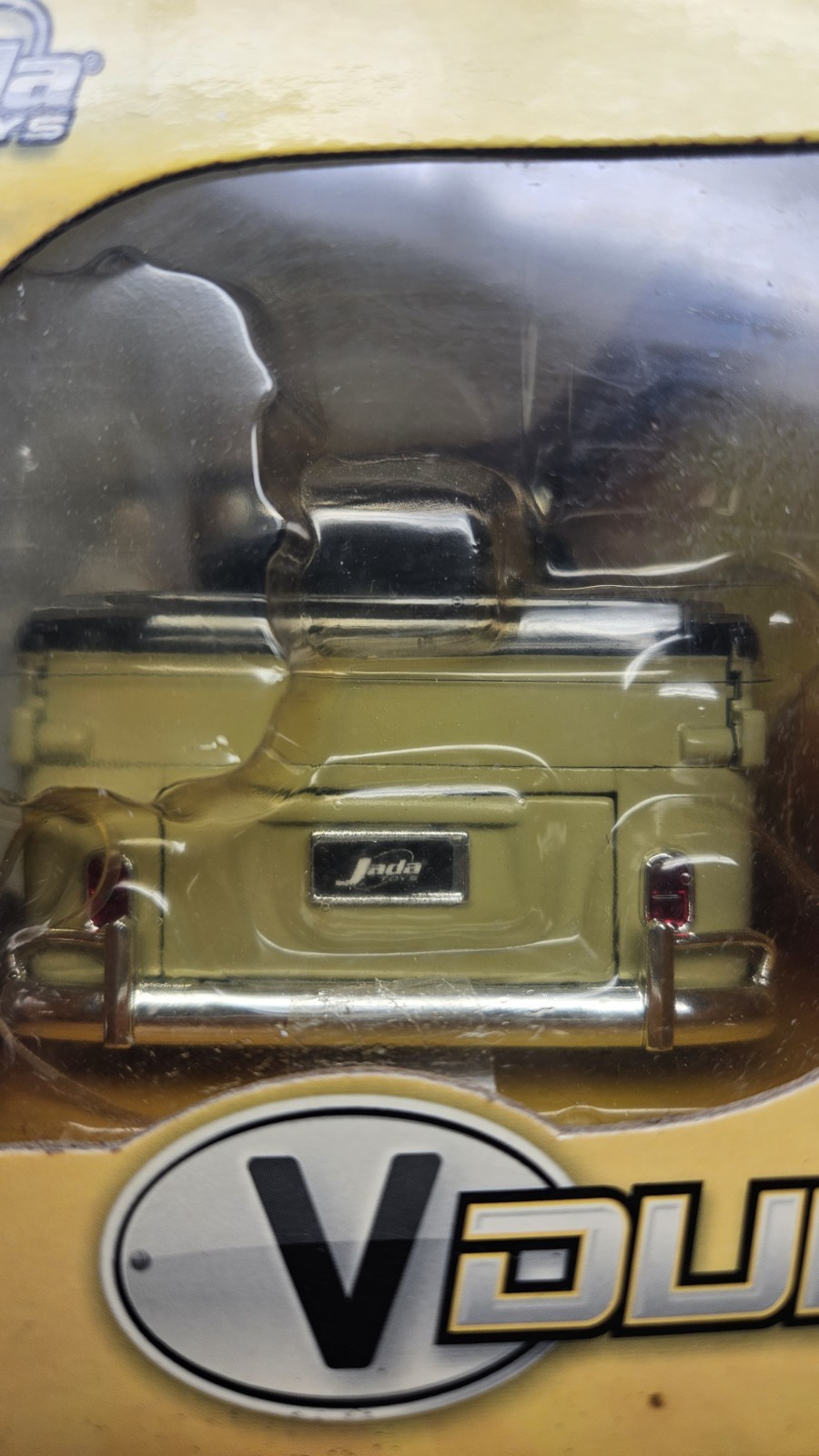 Jada Toys VDUBS Volkswagen Bus Pickup 1963 1:24 Diecast Black Tan – Box Damage