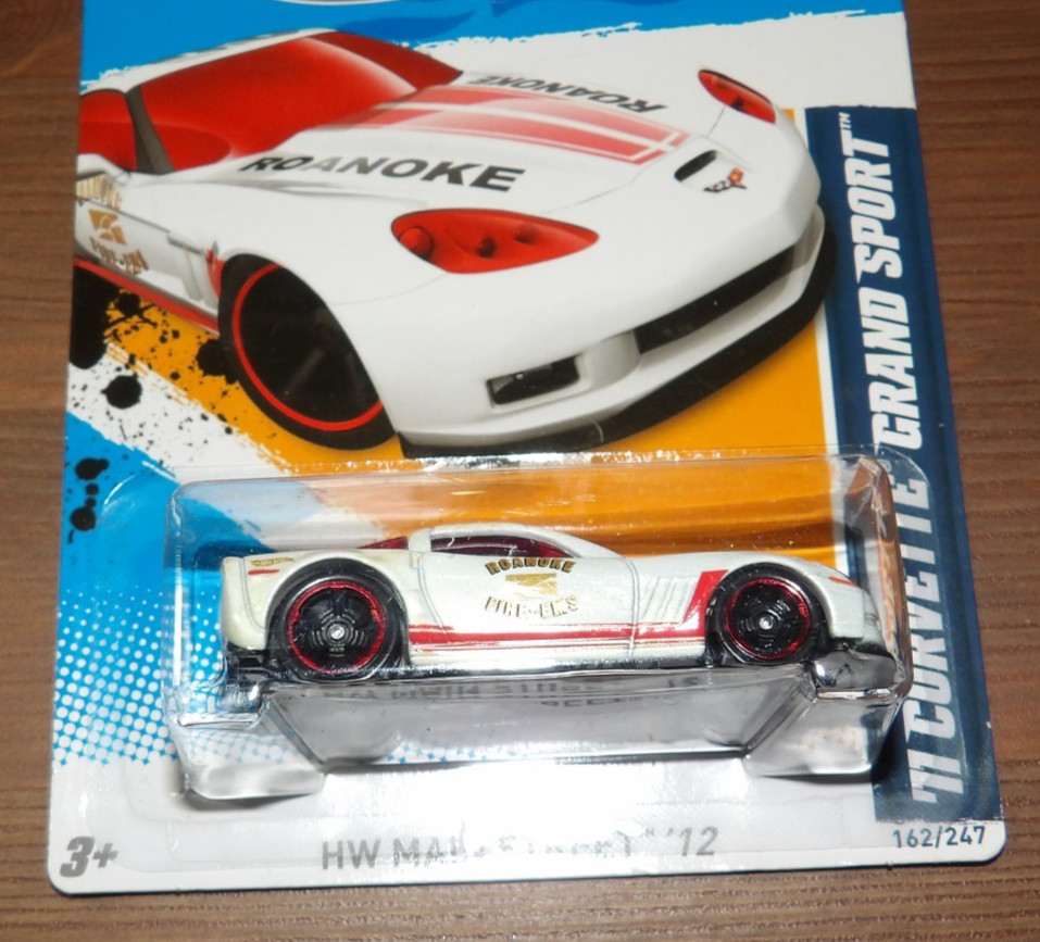 2X – 2012 Hot Wheels Main Street – ‘11 Corvette Grand Sport & 2010 Ford Mustang