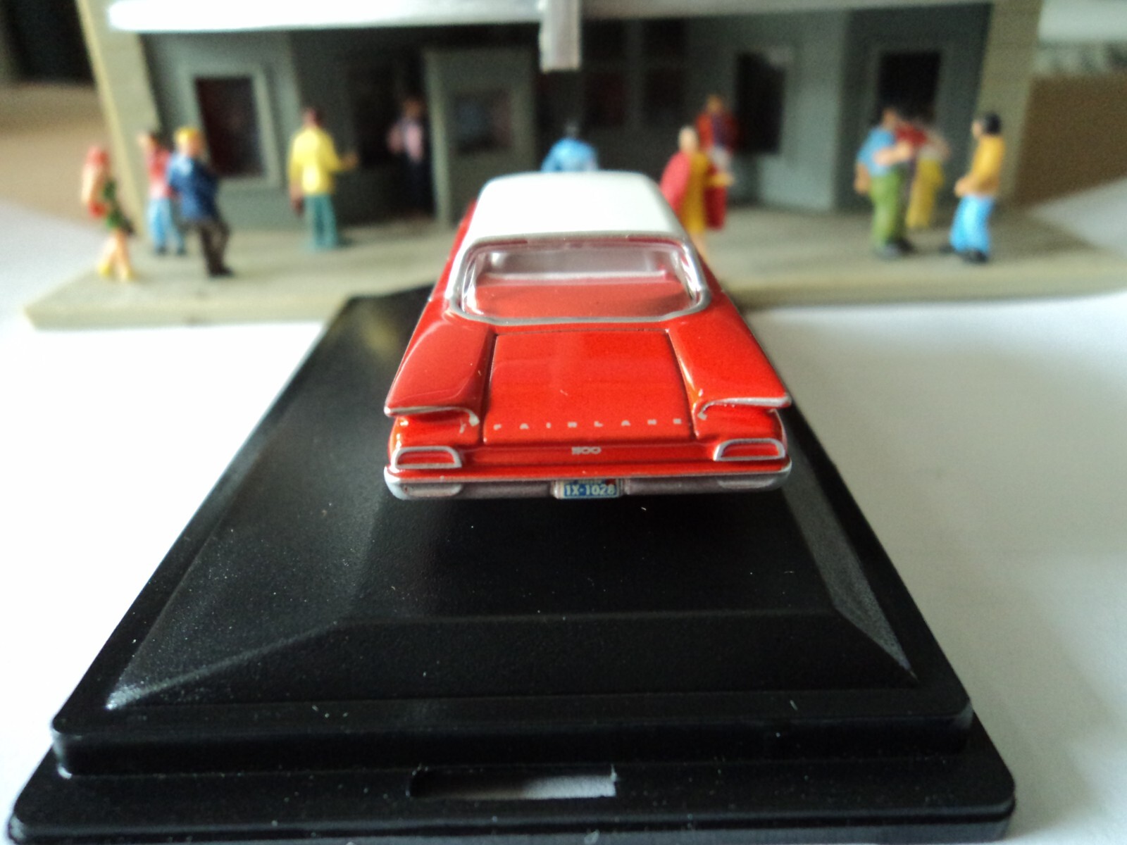 Oxford 1960 FORD Fairlane Sedan 500 Town Red 1/87 HO diecast