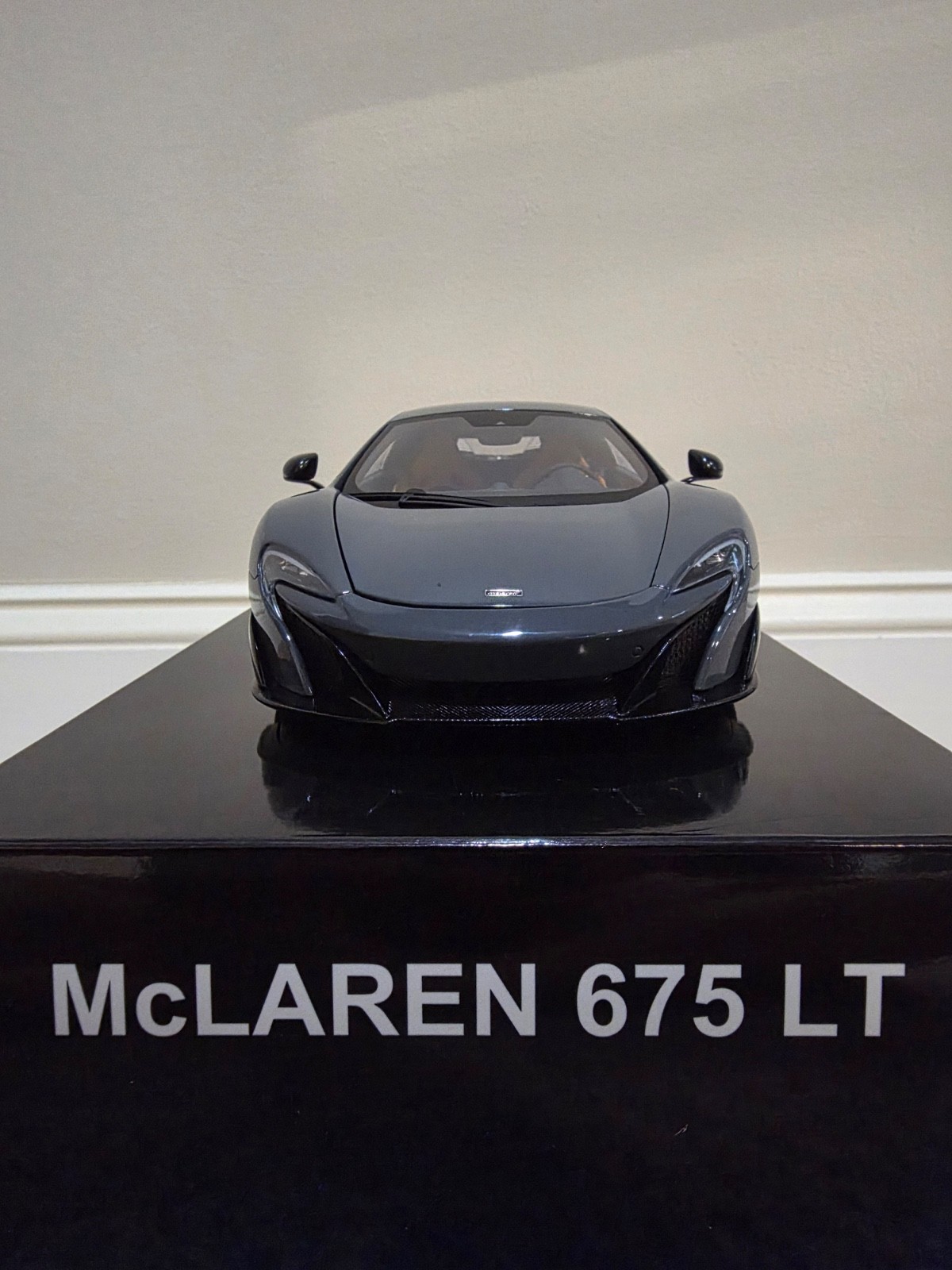 AUTOart 1/18 Mclaren 675LT Chicane GREY 76047