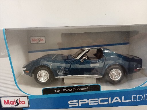 1: 24 1970 Corvette (Colors May Vary)#LL